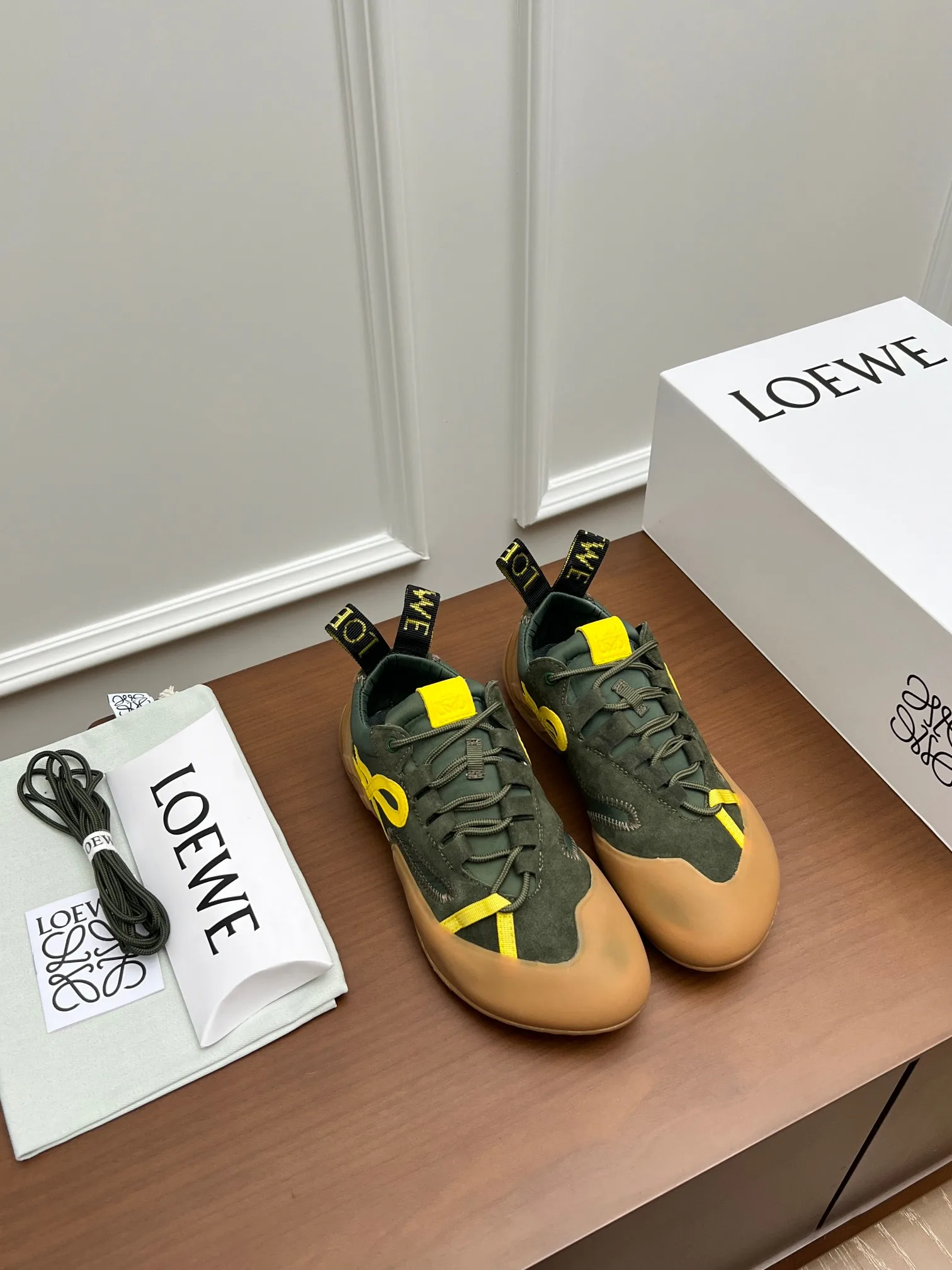 Men's Sneakers LOEWE 17796884