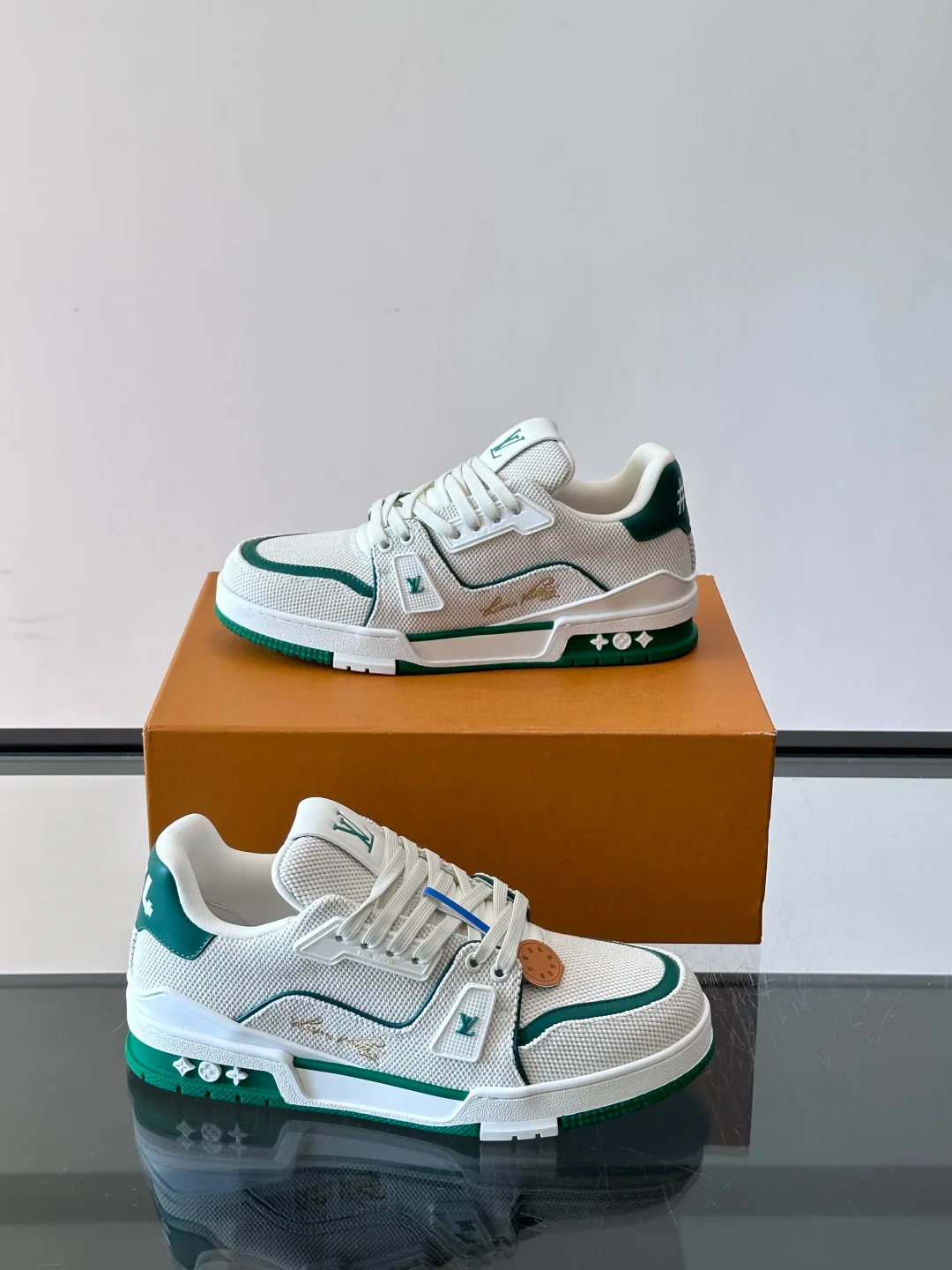 Men's Sneakers LOUIS VUITTON 17514614