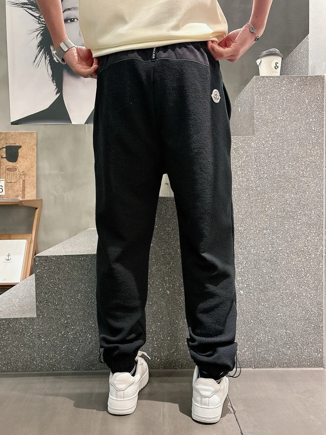Men's Trousers MONCLER 17810710