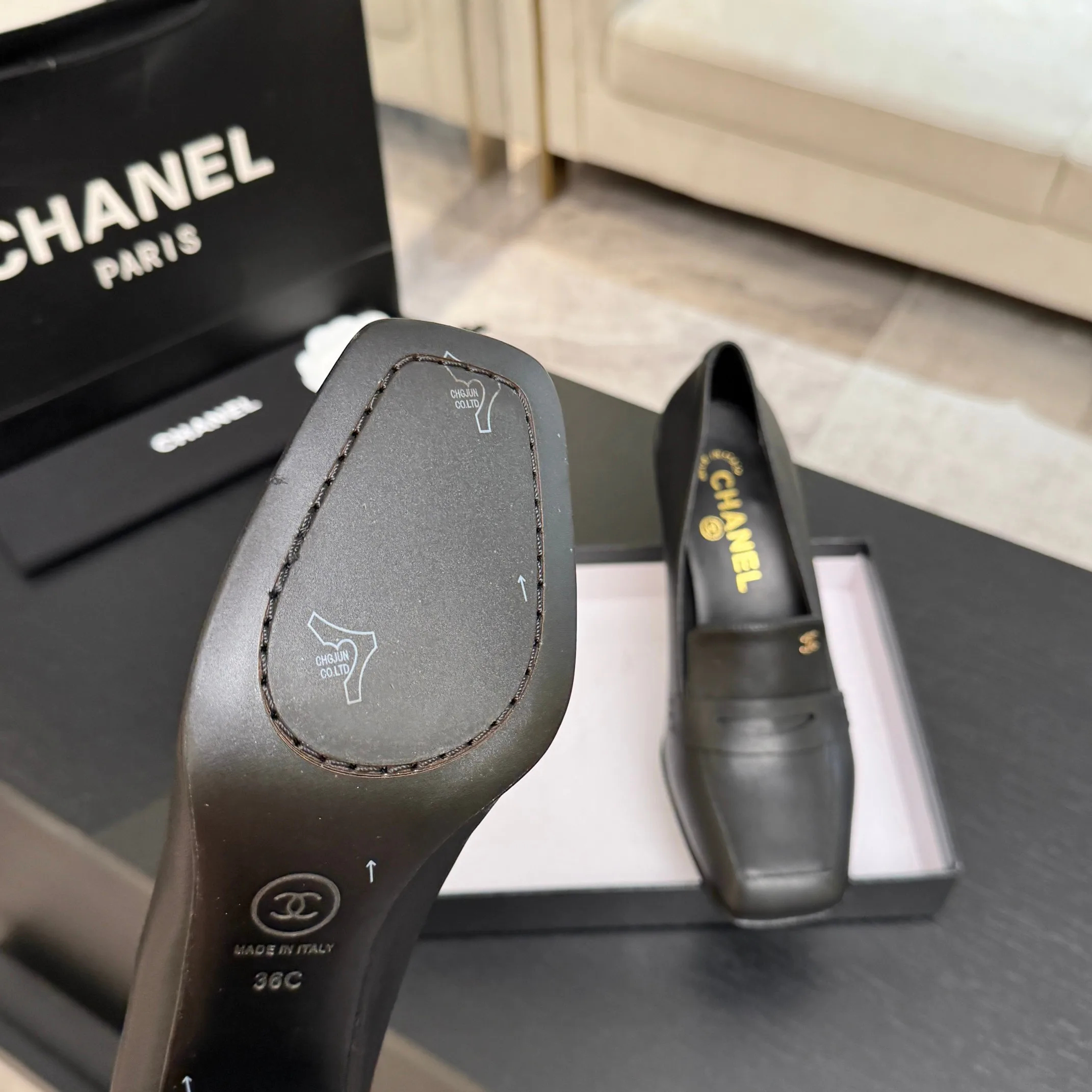 Women's Loafers And Moccasins CHANEL 18063089