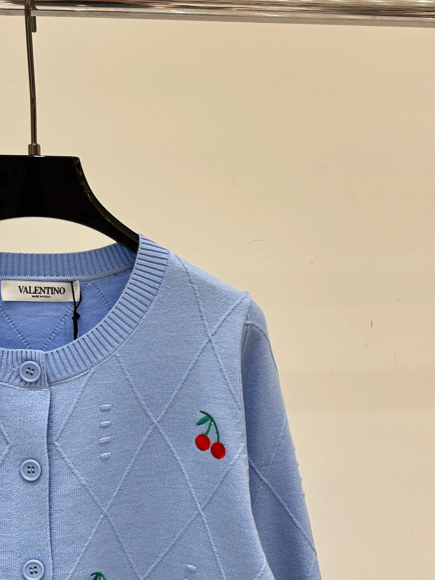 Women's Jumpers And Sweaters VALENTINO 17827860