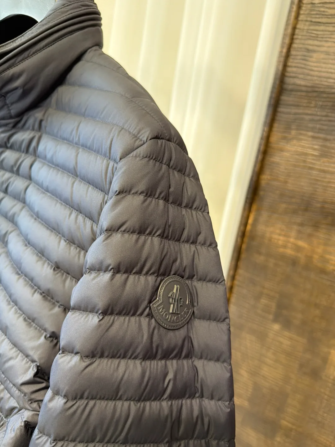 Women's Jackets And Down Jackets MONCLER 18470640