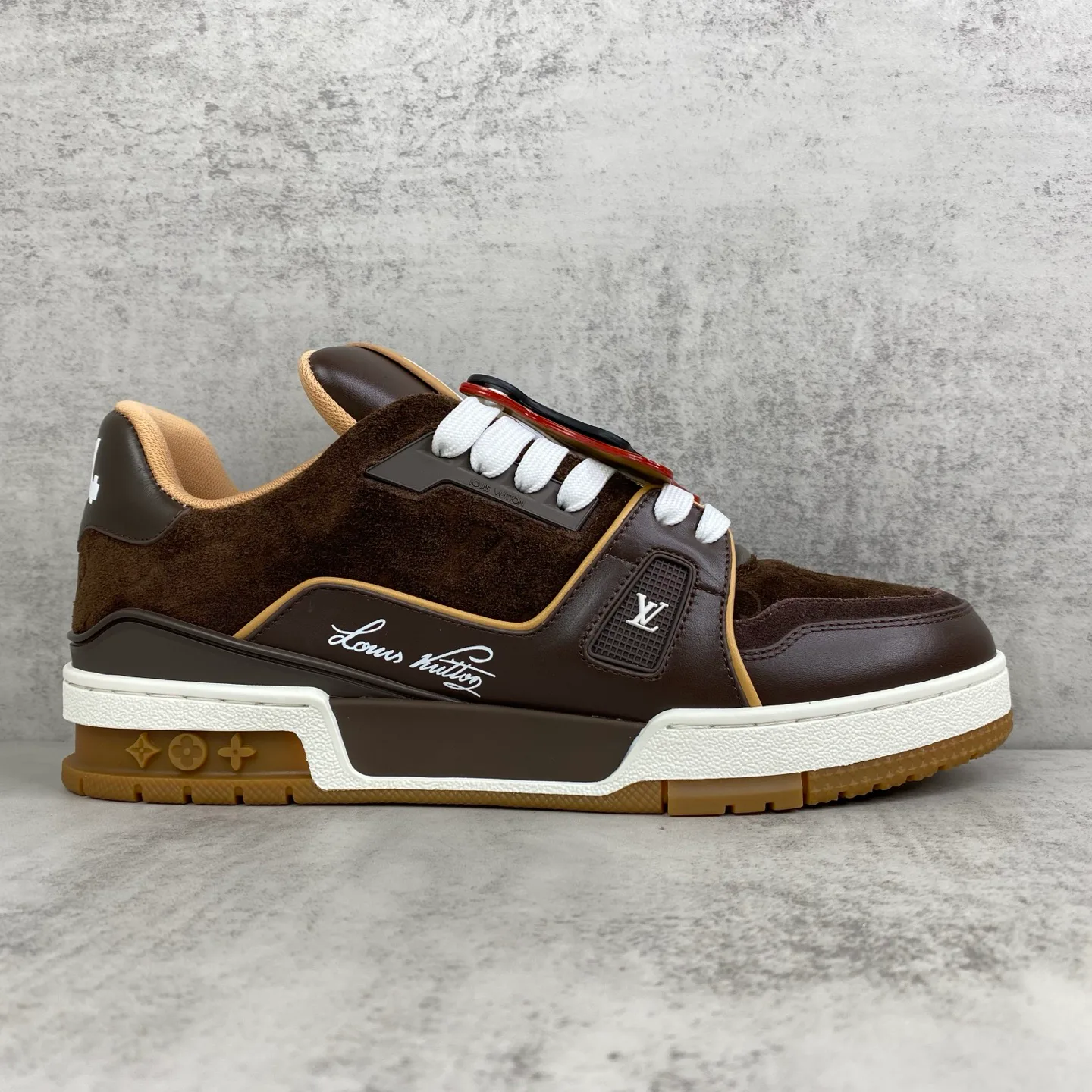 Women's Sneakers LOUIS VUITTON 18535716
