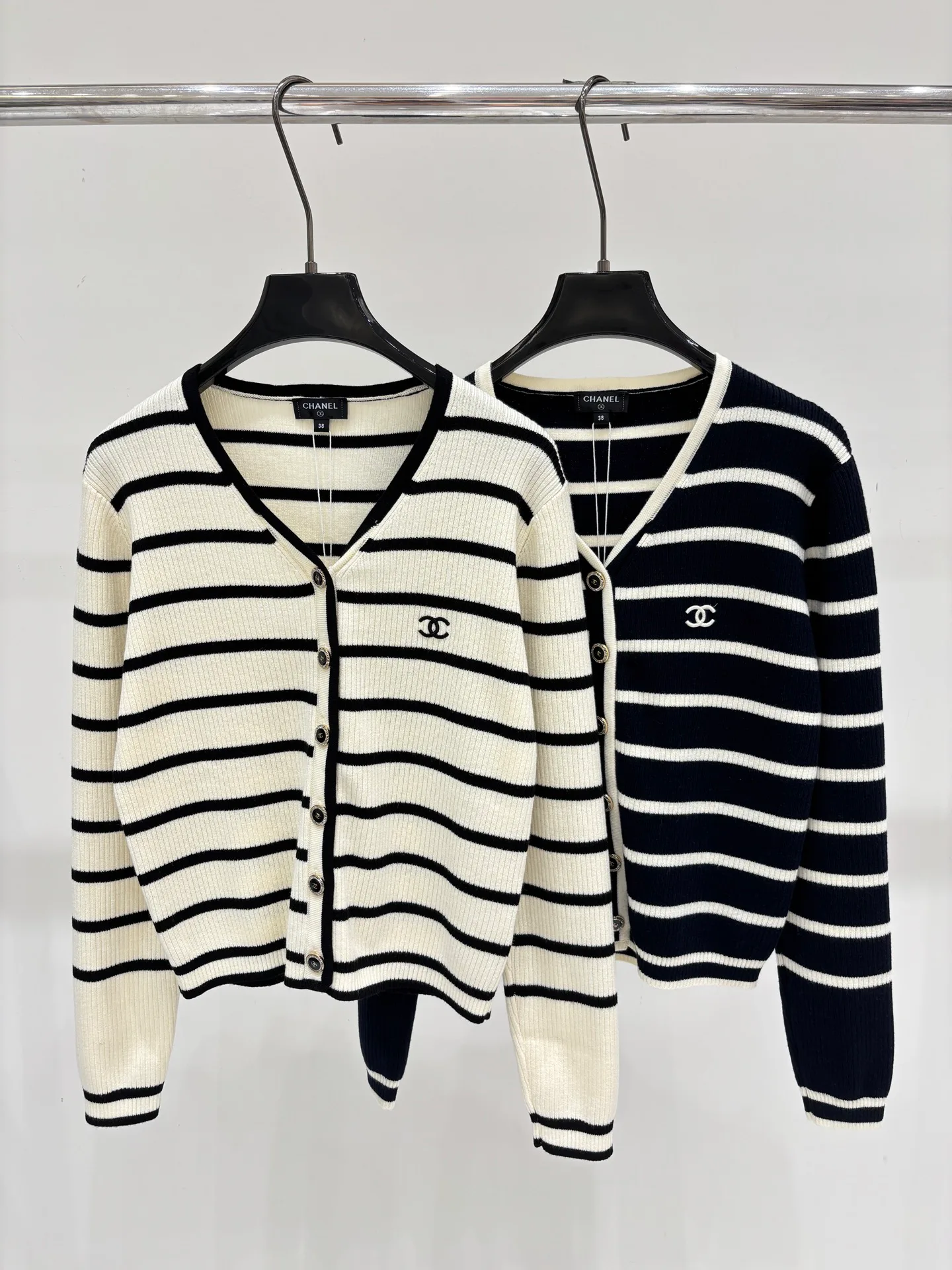 Women's Jumpers And Sweaters CHANEL 18028972