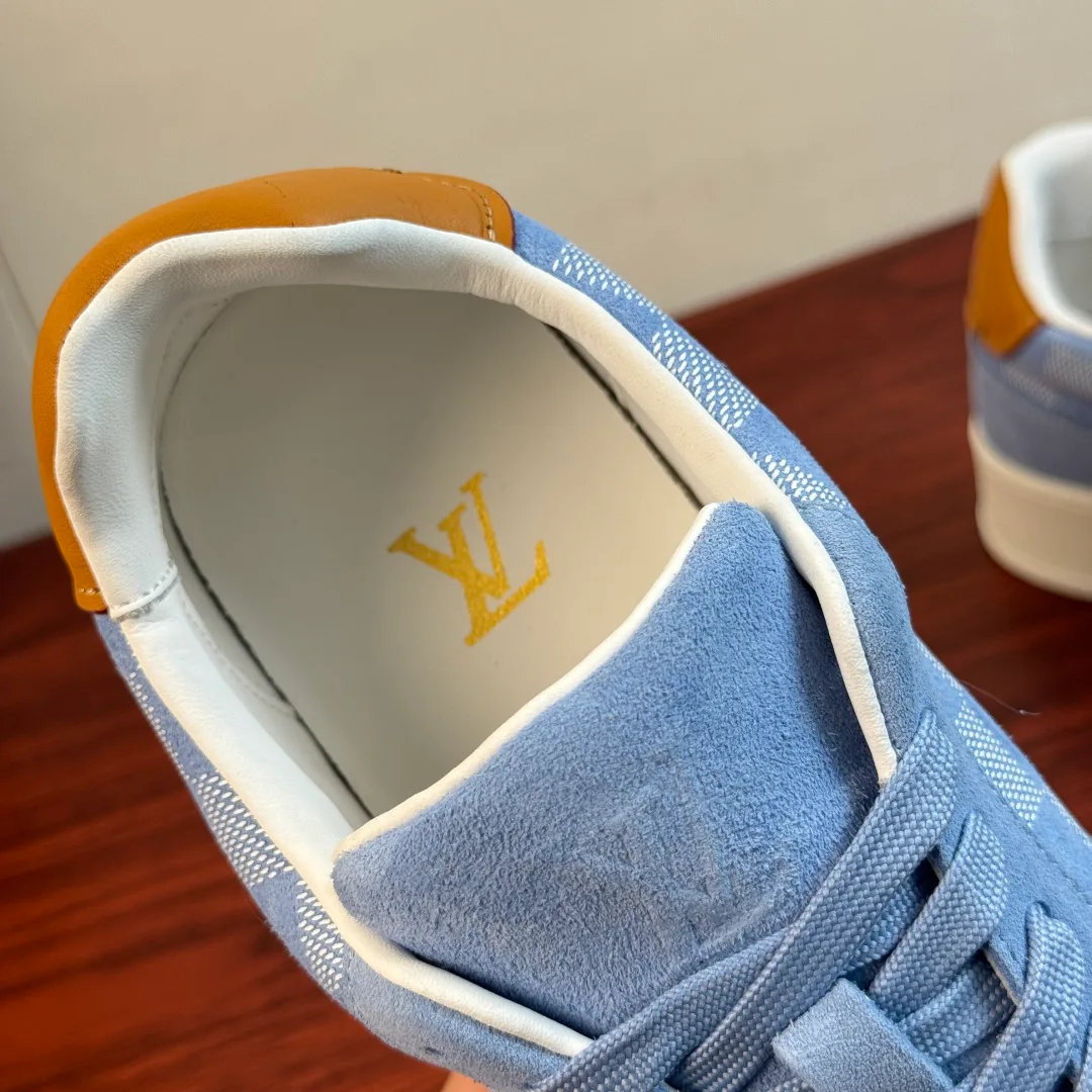 Men's Sneakers LOUIS VUITTON 18243543