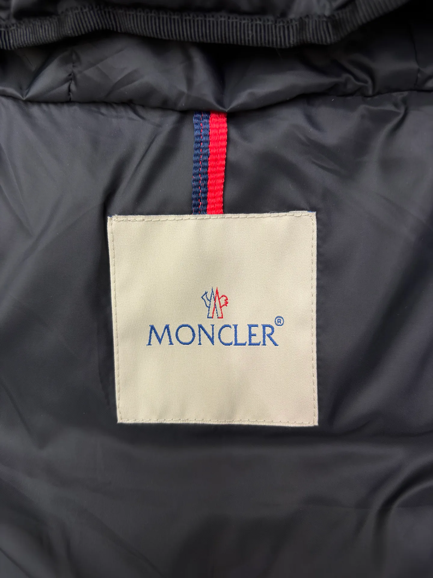 Women's Jackets And Down Jackets MONCLER 17801608