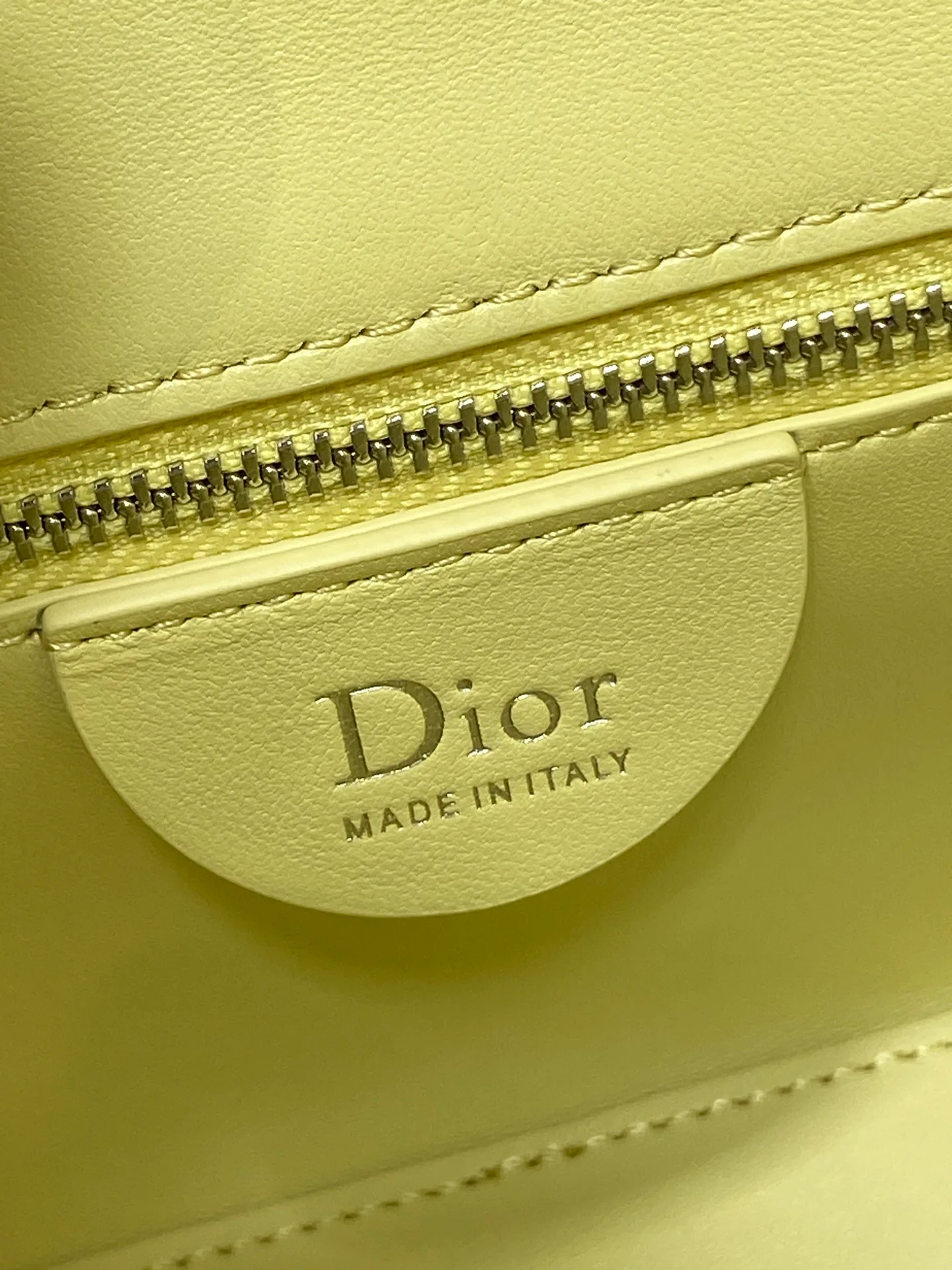 Women's Classic Handbags CHRISTIAN DIOR 18242115