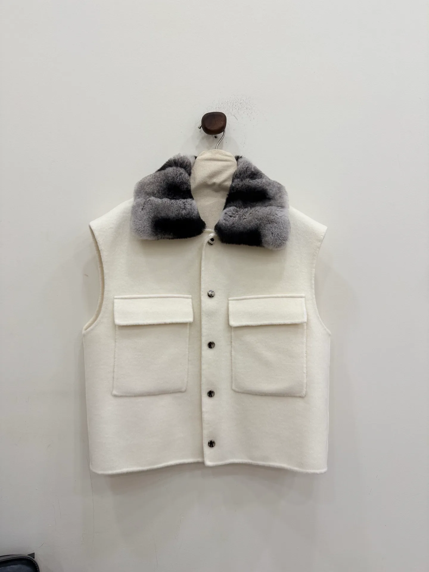 Women's Vests LORO PIANA 18016402