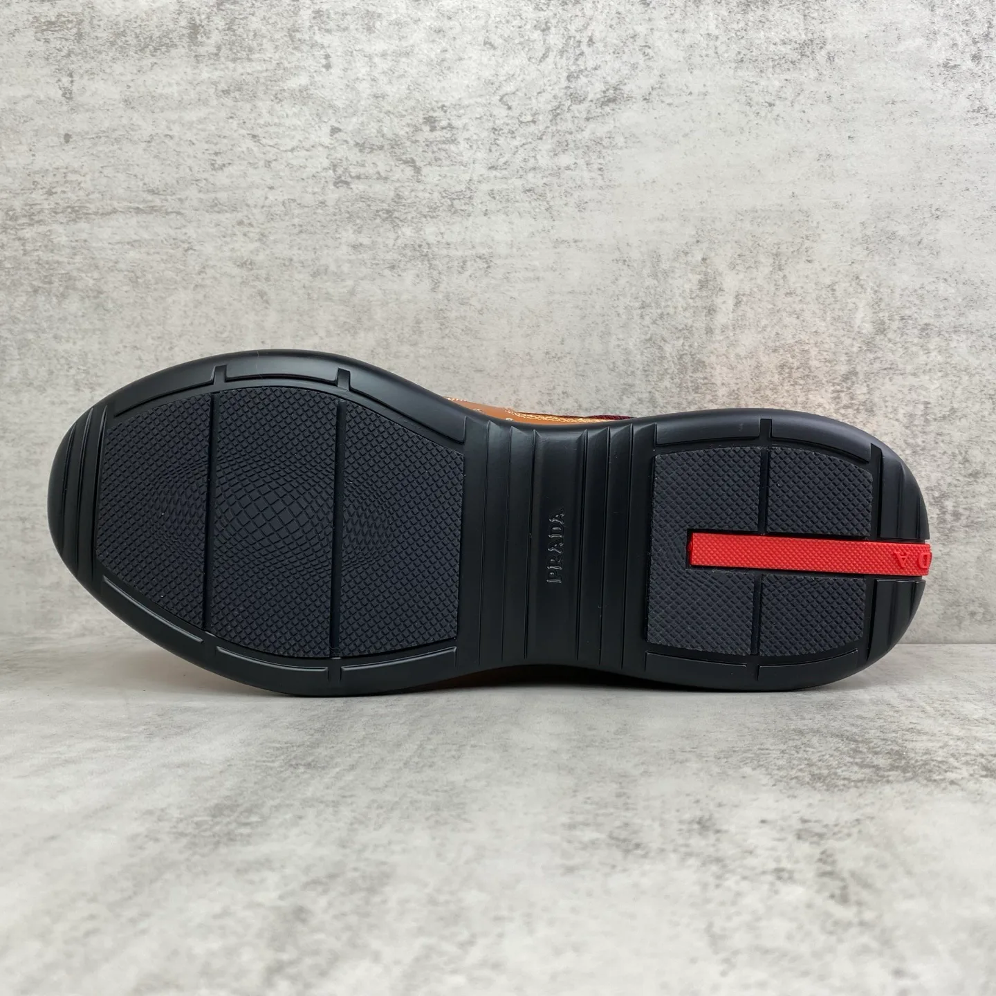 Men's Sneakers PRADA 17918706
