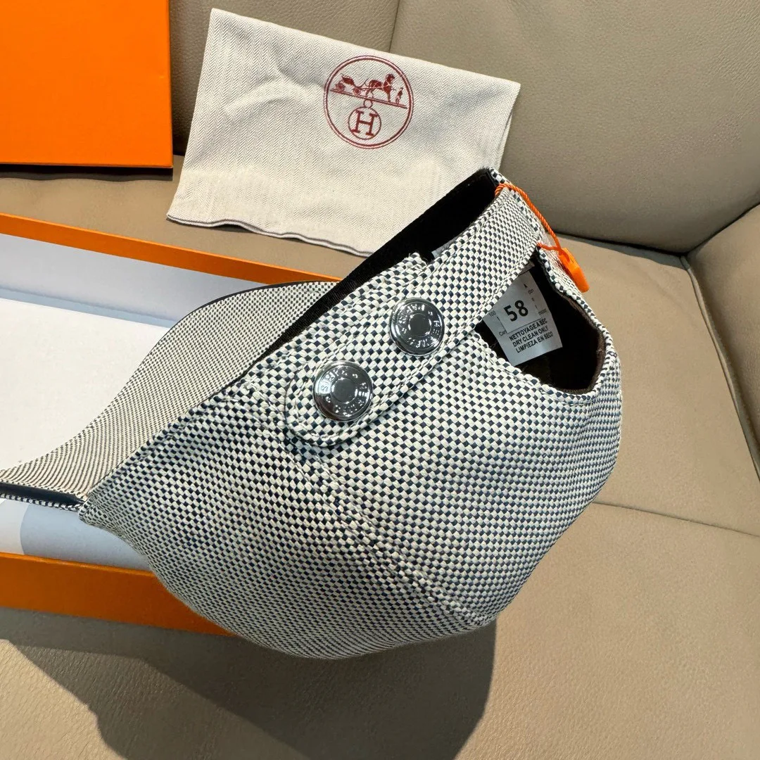 Hats HERMES 17224548