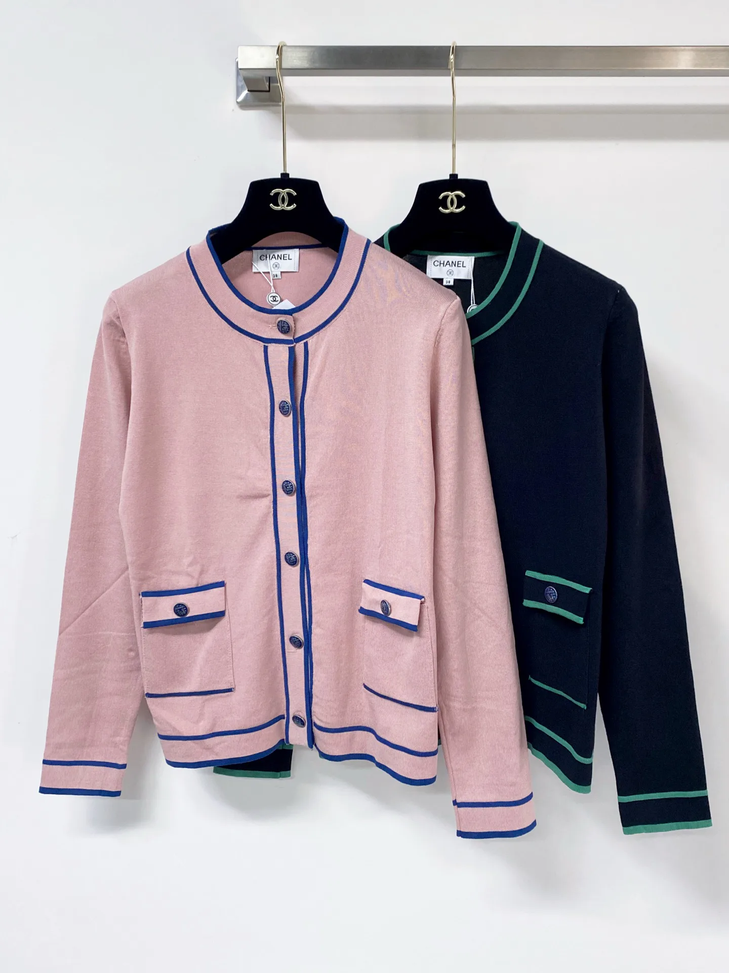 Women's Jumpers And Sweaters CHANEL 17932564