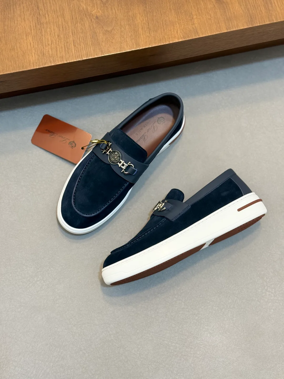 Men's Loafers And Dress Shoes LORO PIANA 18100429