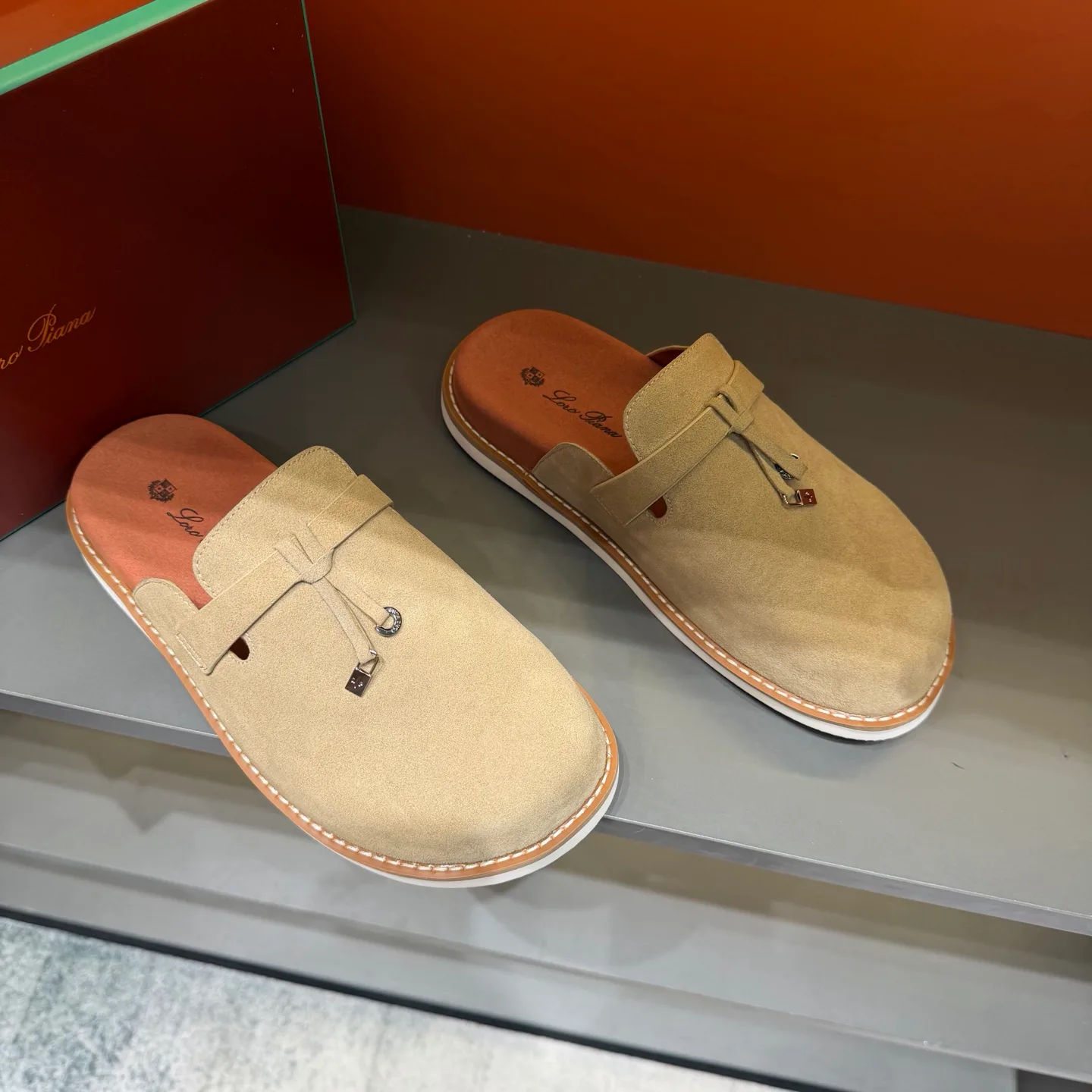 Women's Mules And Clogs LORO PIANA 18400755