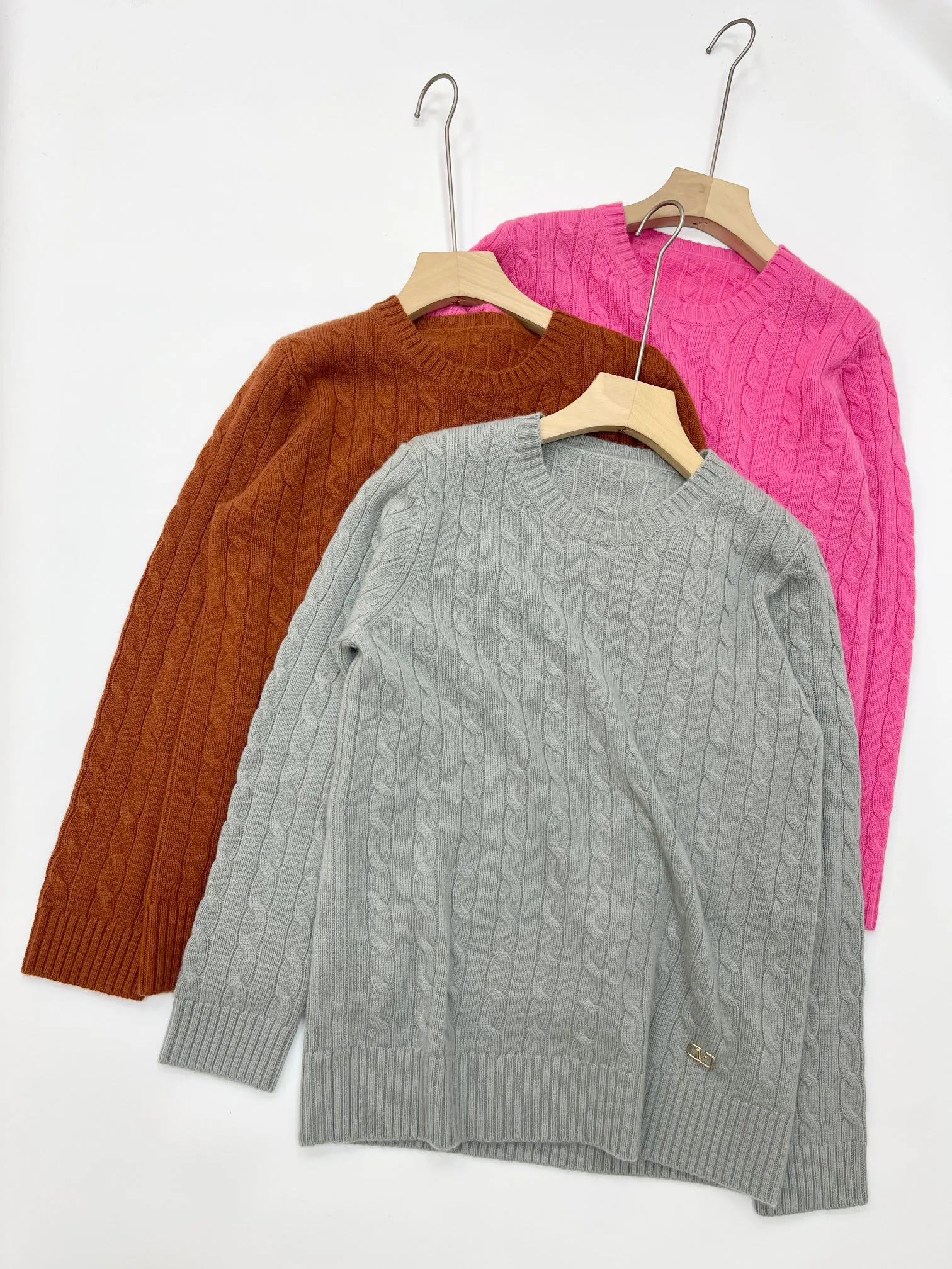 Women's Jumpers And Sweaters VALENTINO 18064541