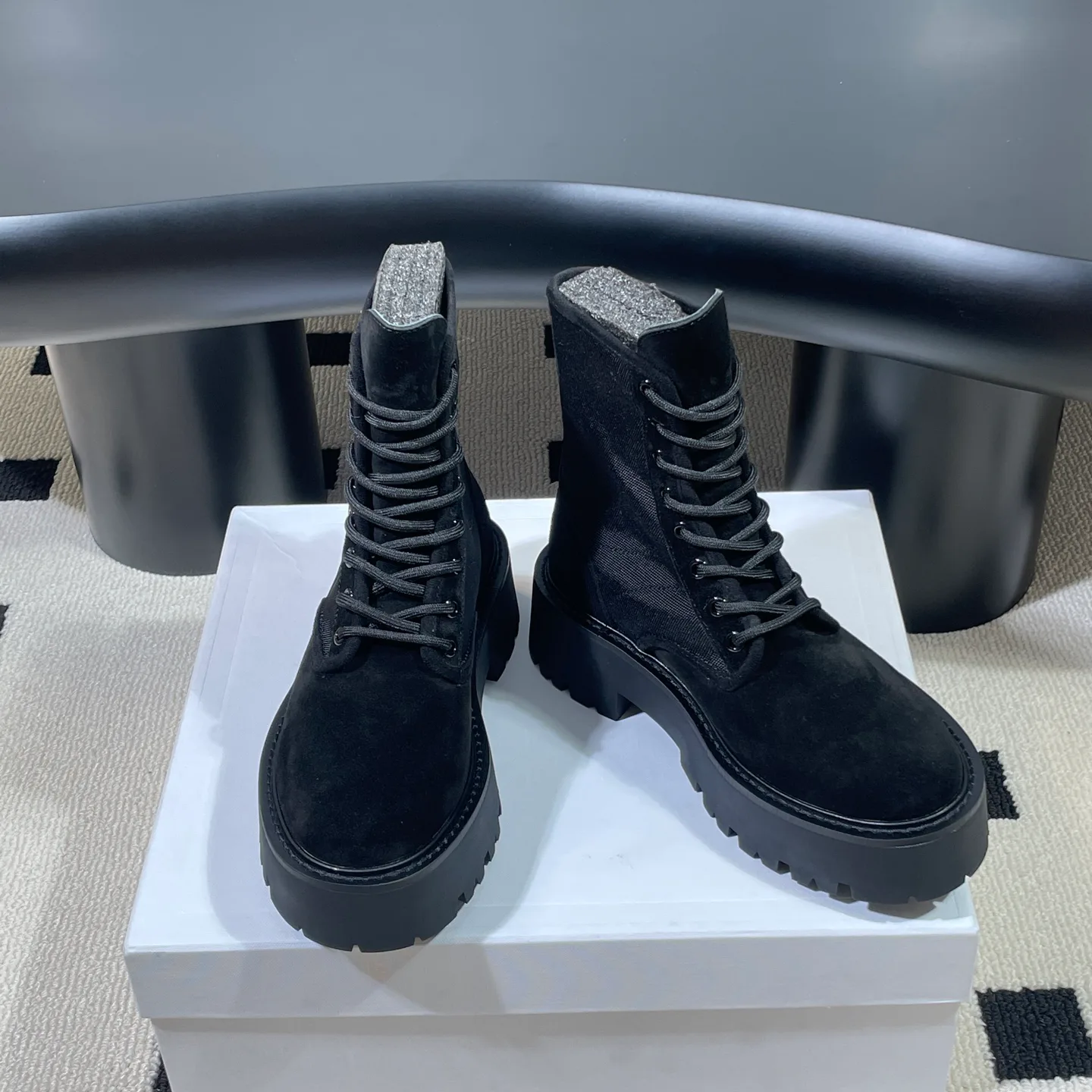 Women's Ankle Boots CELINE 18041608