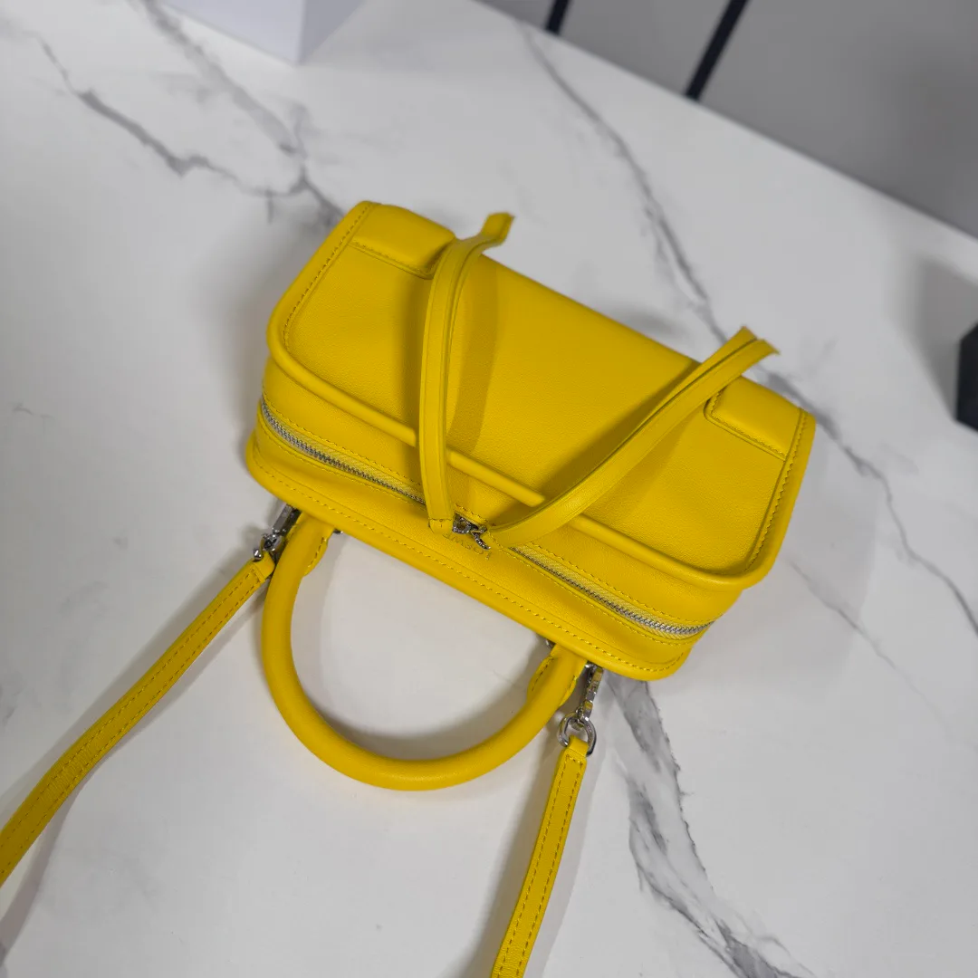 Women's Classic Handbags LOEWE 18004246