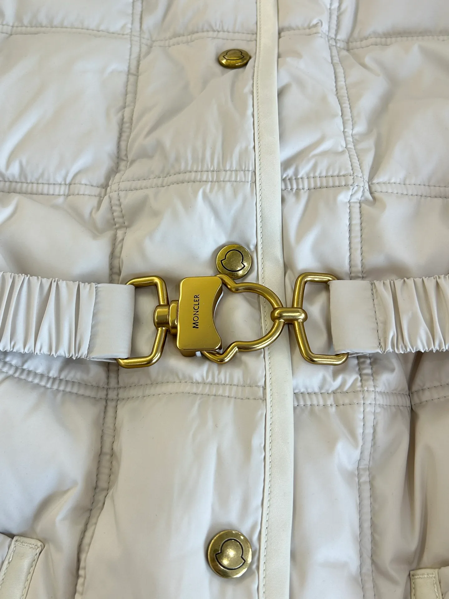 Men's Jackets And Down Jackets MONCLER 18330389