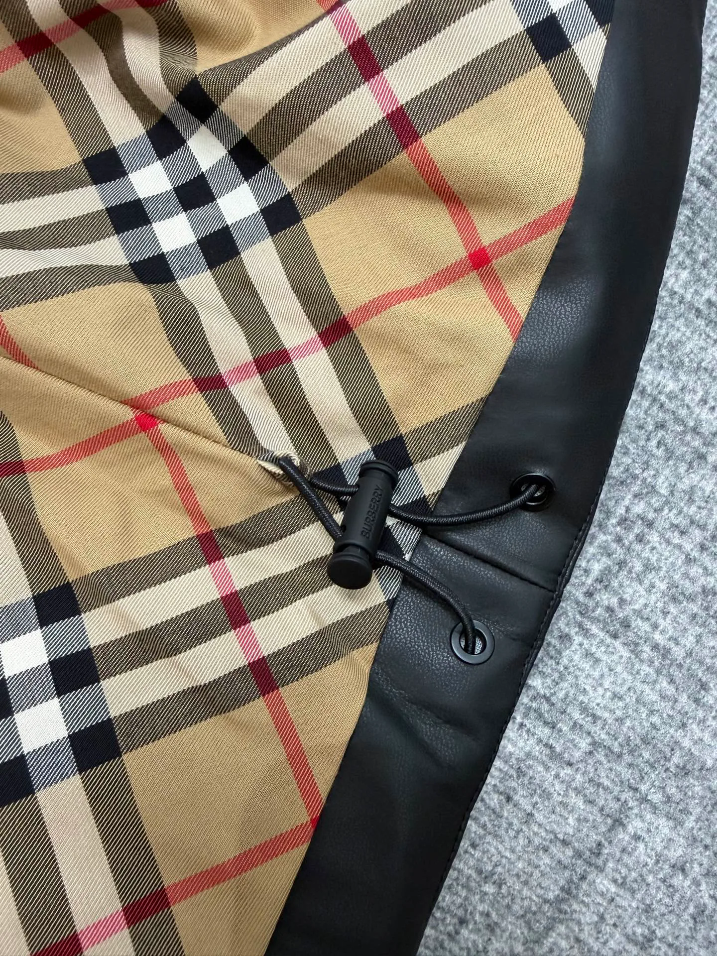 Women's Vests BURBERRY 17915386