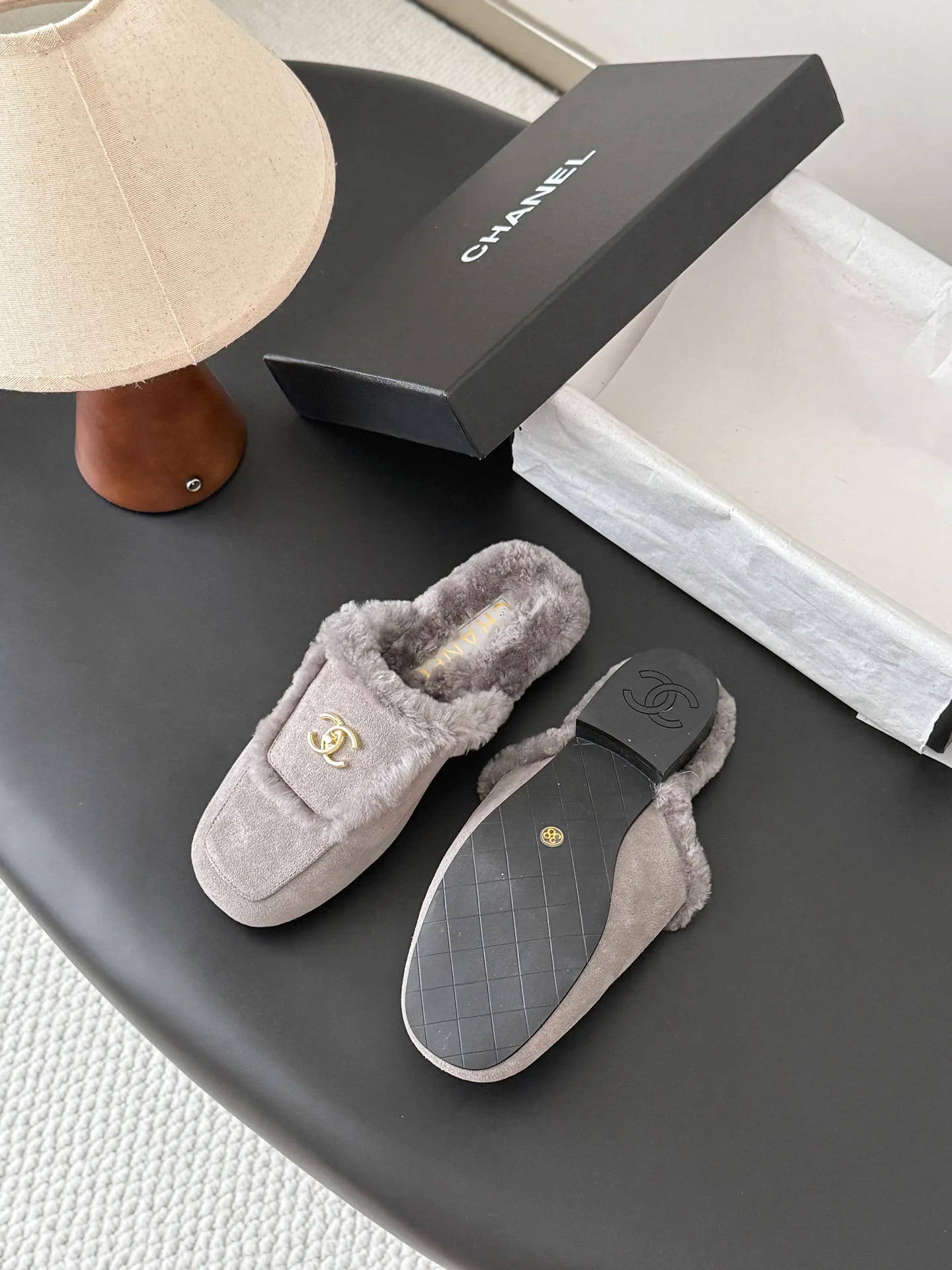 Women's Slippers CHANEL 18139402