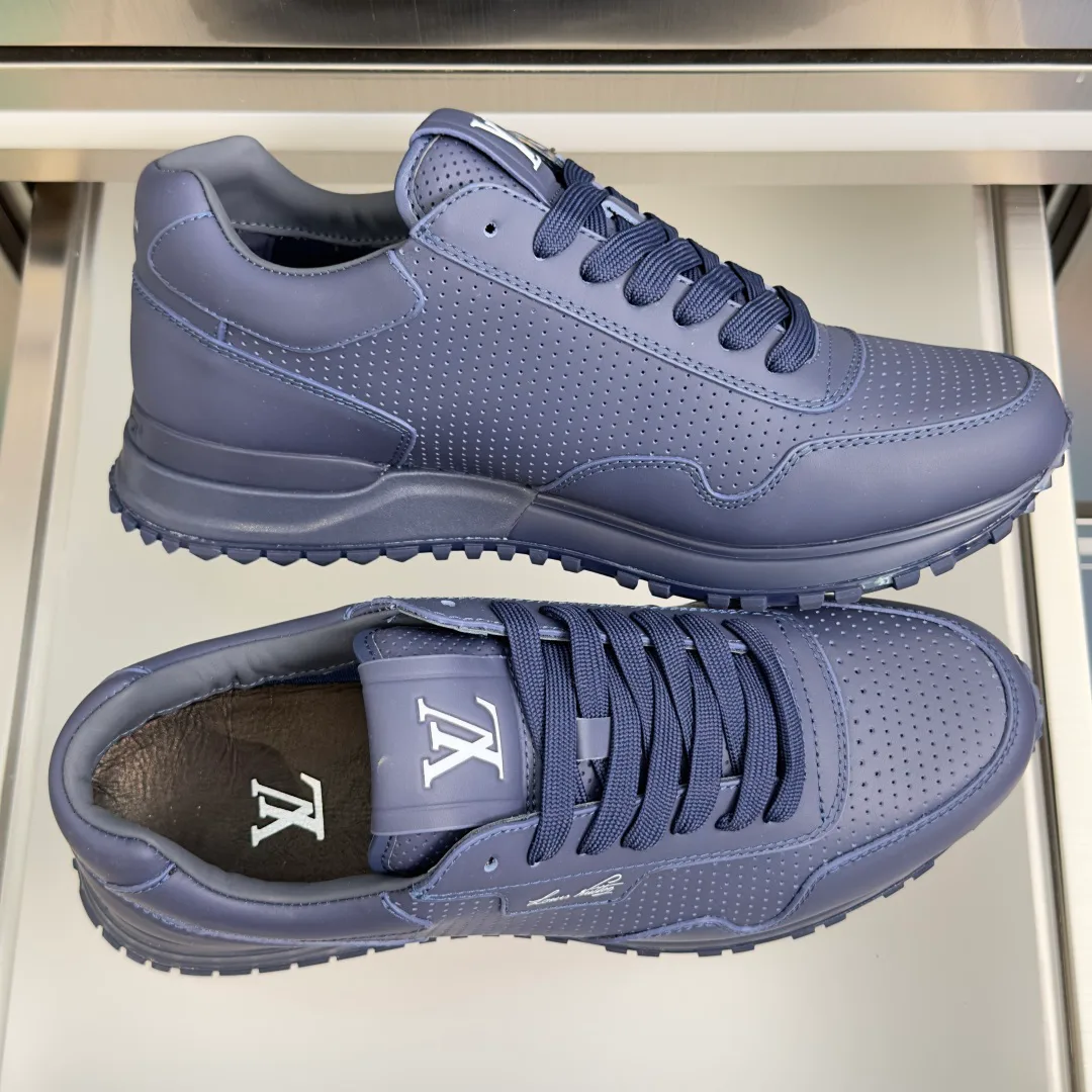 Men's Sneakers LOUIS VUITTON 17950788