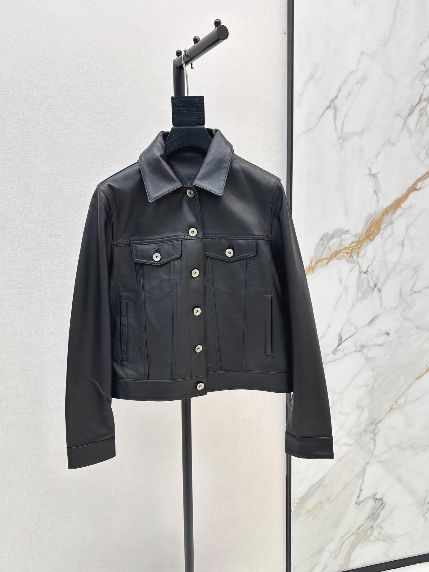 Women's Leather Jackets And Sheepskin Coats BOTTEGA VENETA 18173027