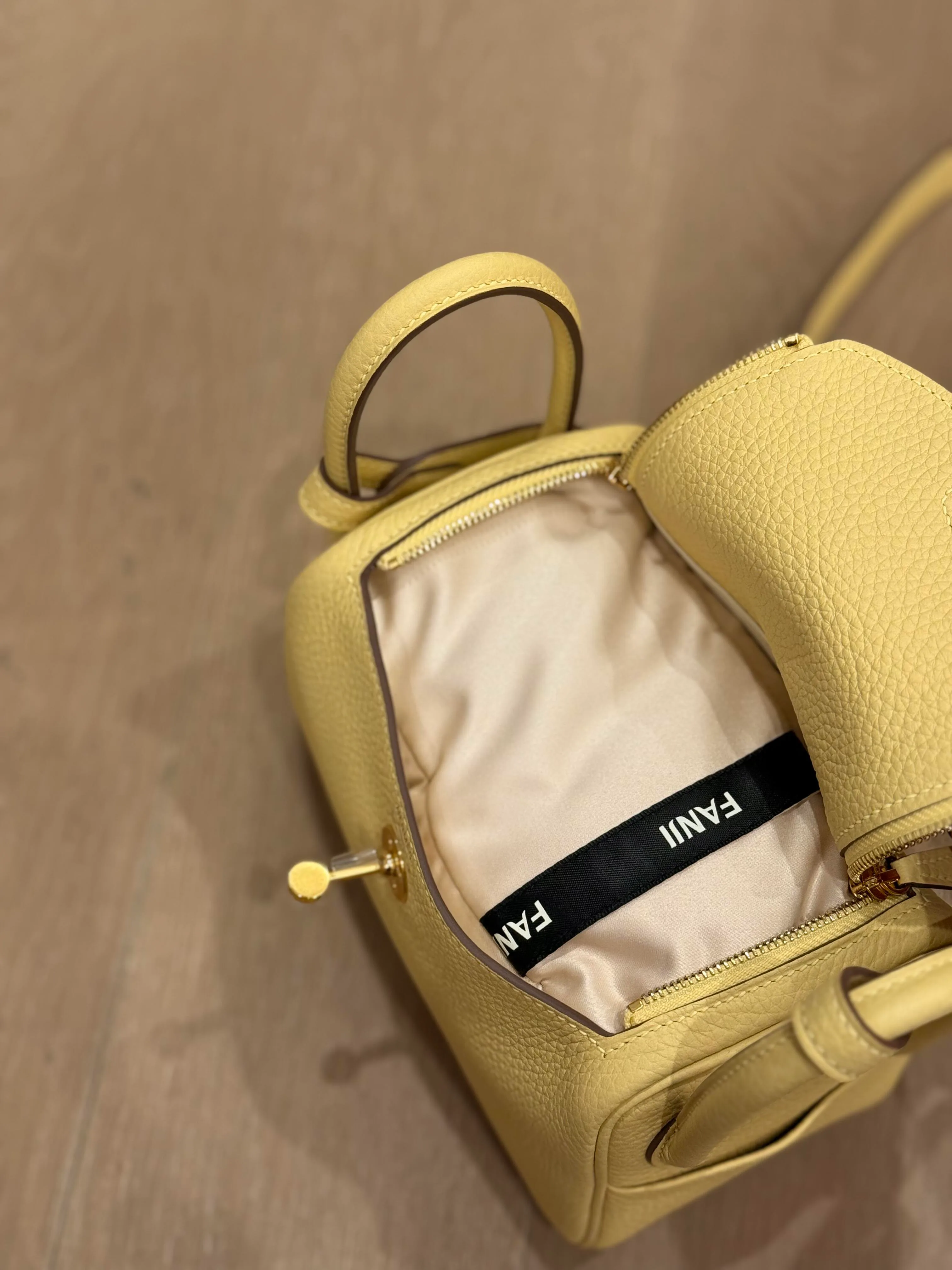 Women's Classic Handbags HERMES 18126736