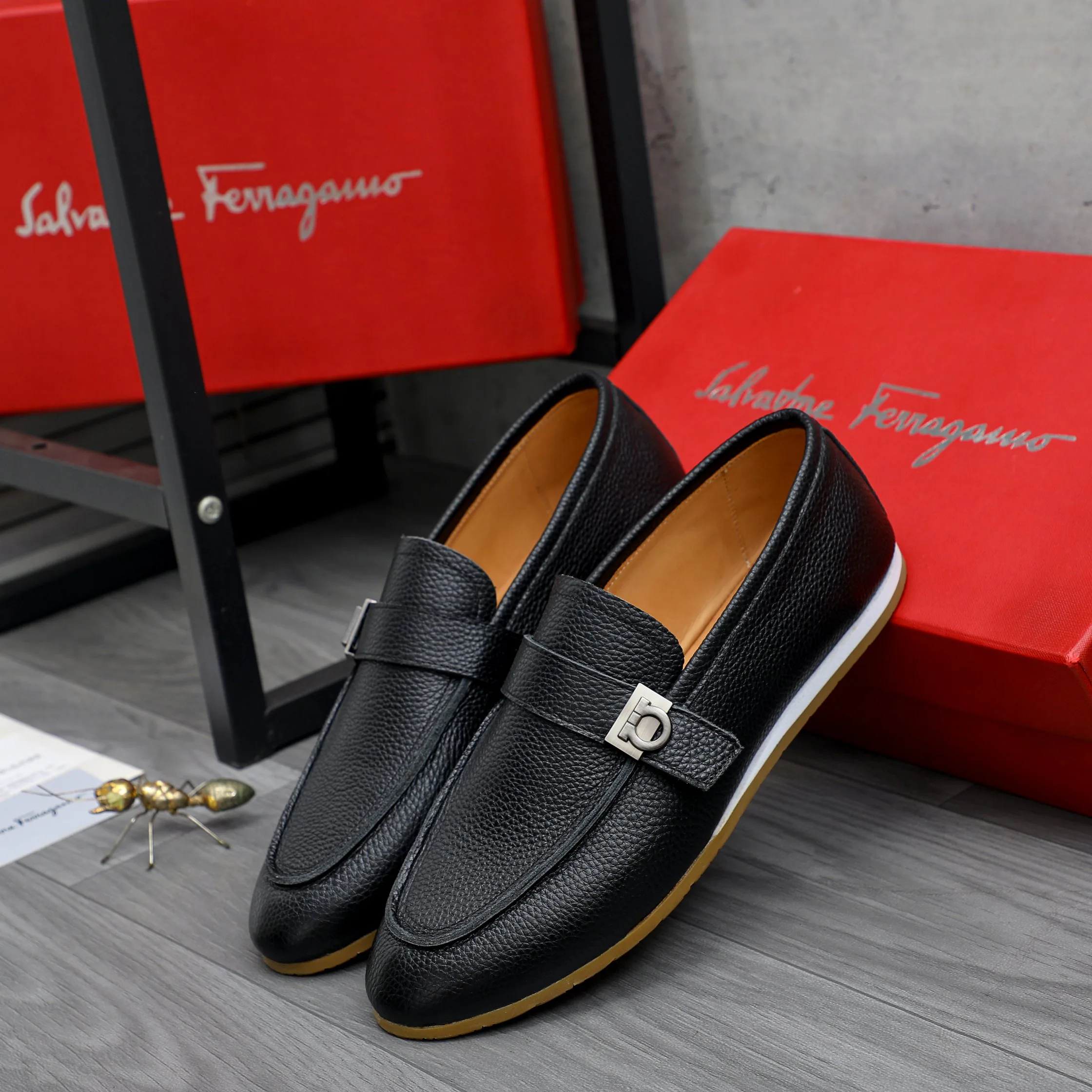 Men's Loafers And Dress Shoes SALVATORE FERRAGAMO 17366798