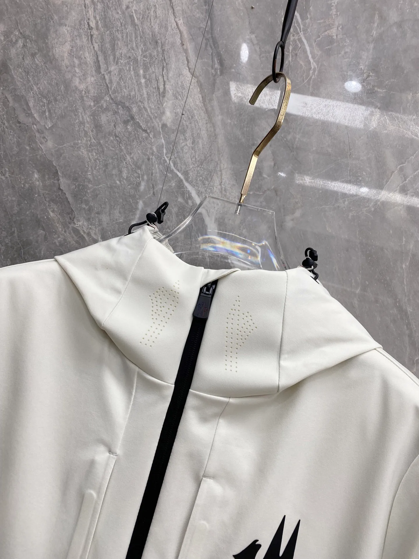 Men's Jackets And Down Jackets MONCLER 18348635