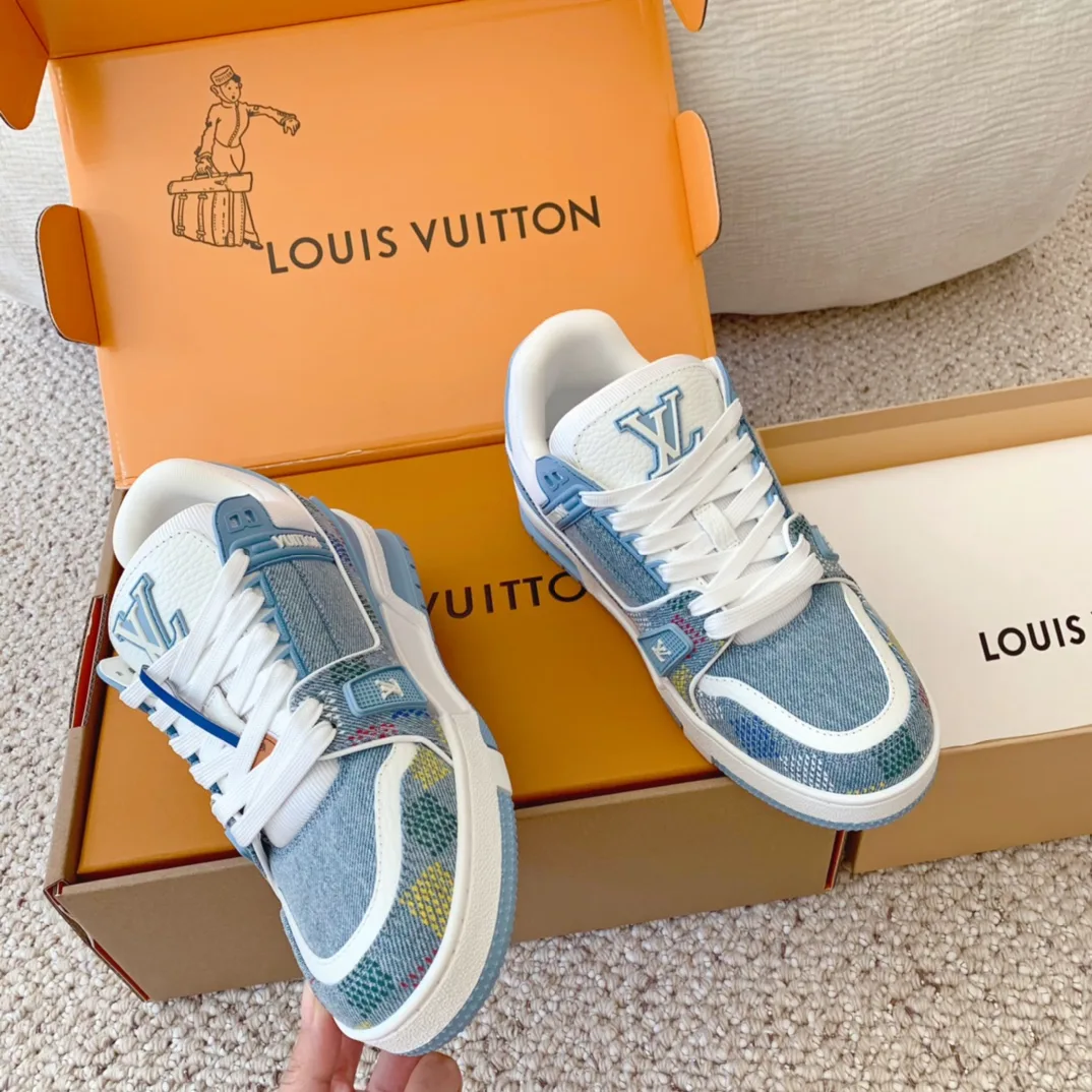 Кроссовки Женские Louis Vuitton 18625689