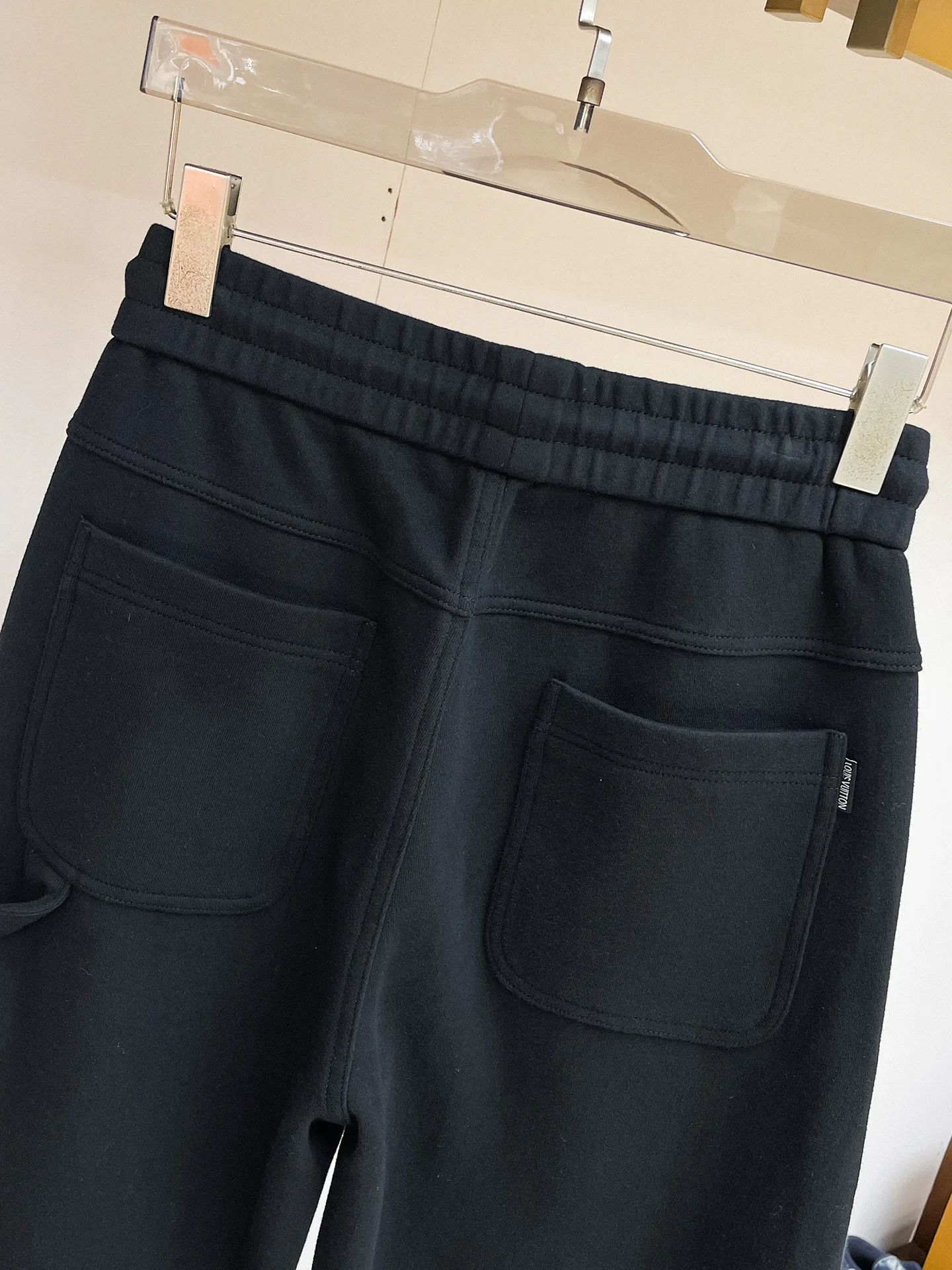 Men's Trousers LOUIS VUITTON 18499592