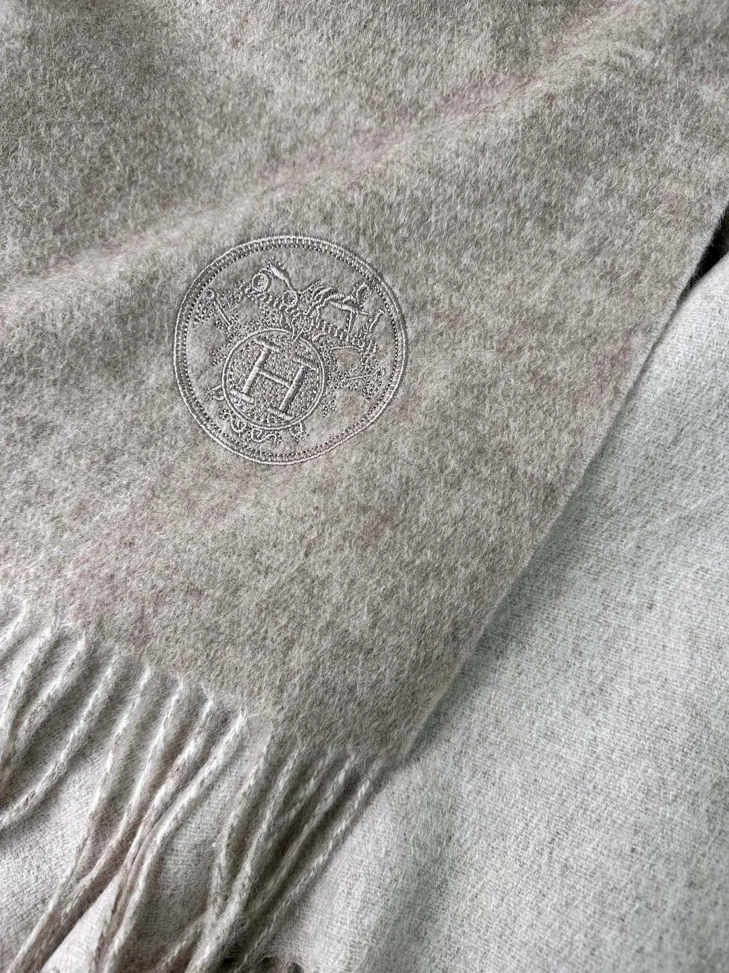 Scarves HERMES 18105098