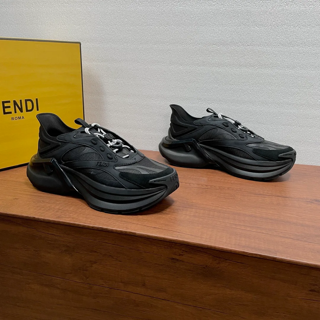 Women's Sneakers FENDI 17542535