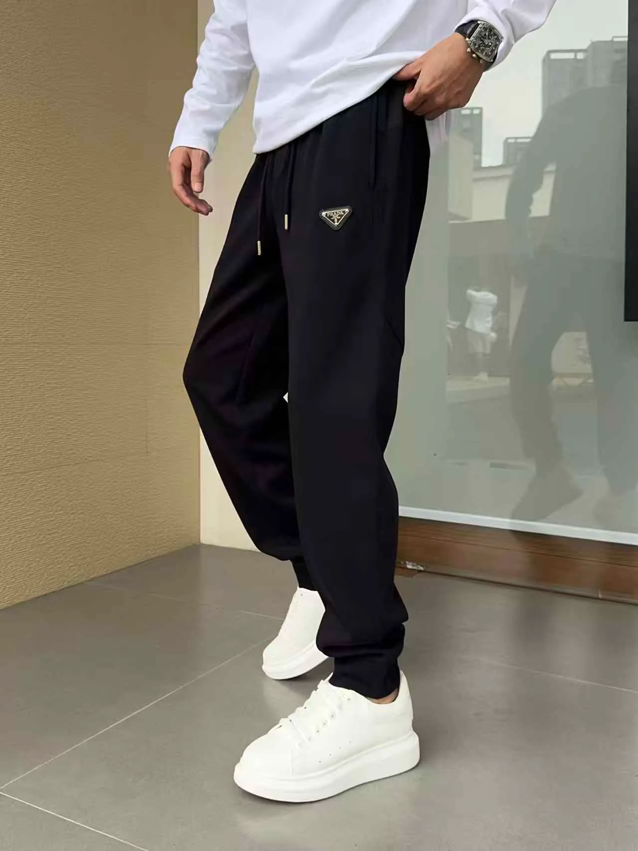 Women's Trousers PRADA 18178329