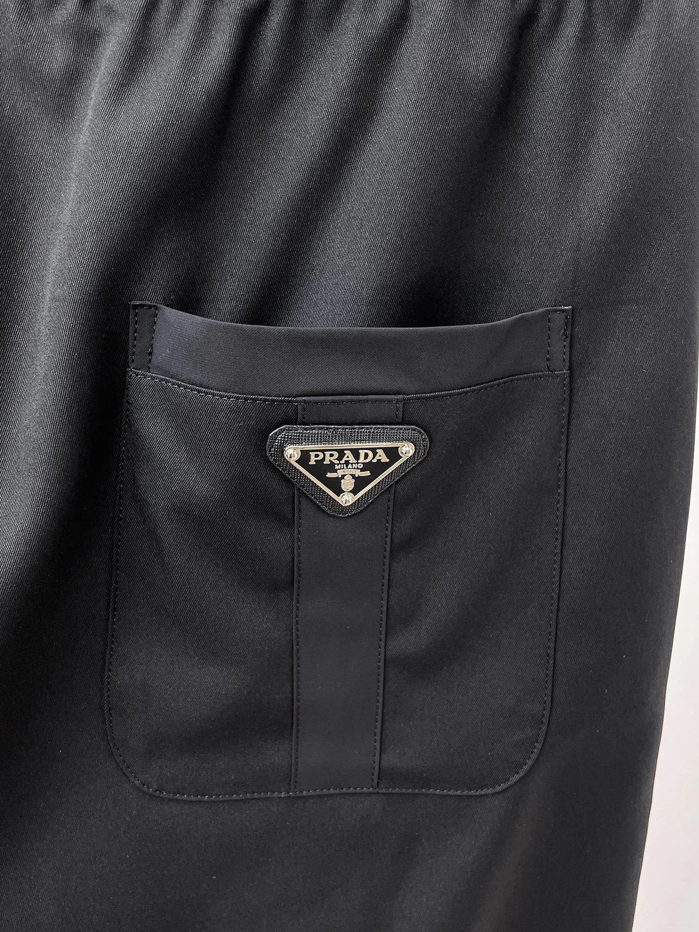 Men's Trousers PRADA 18399413