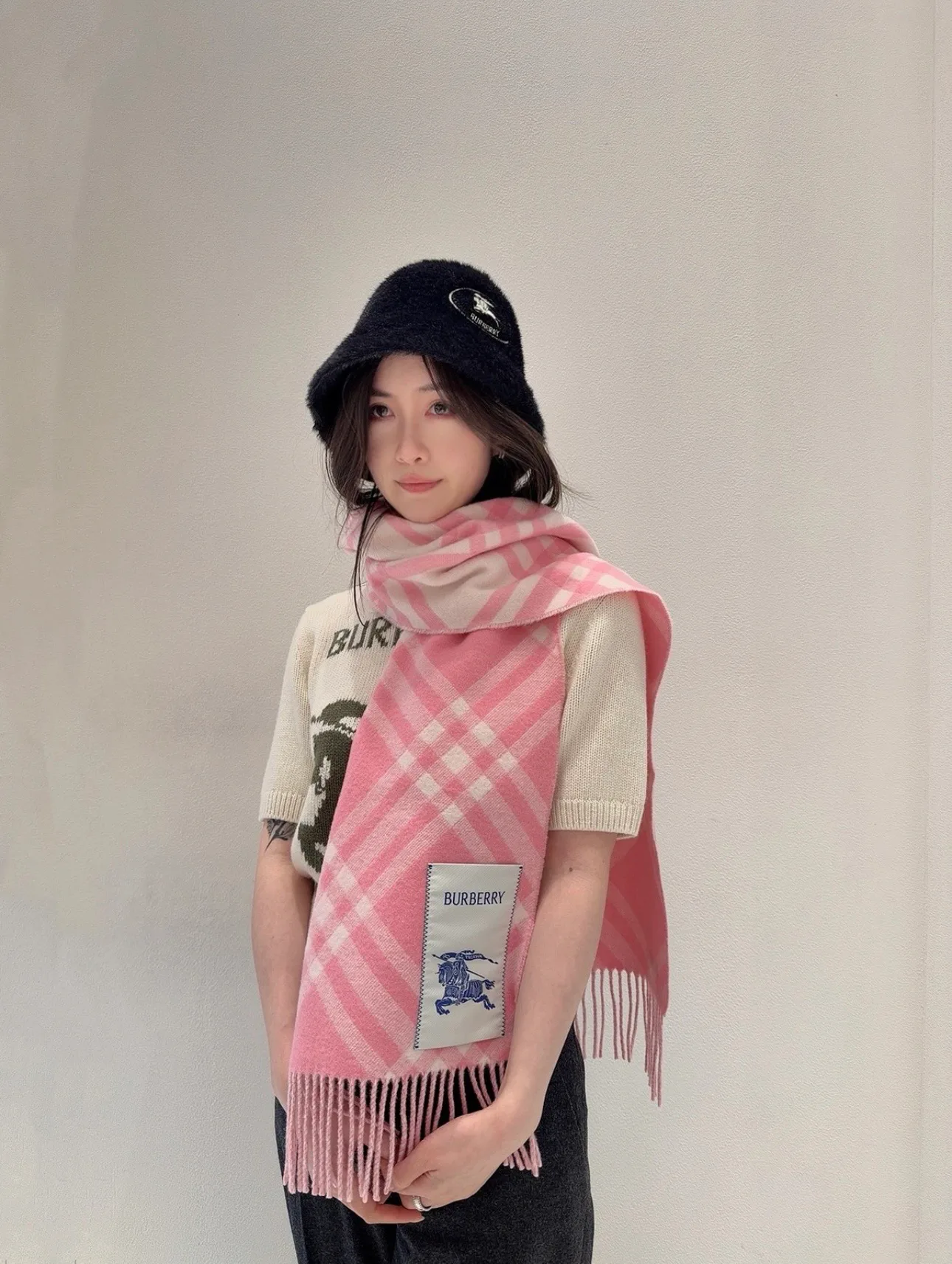 Scarves BURBERRY 18105489