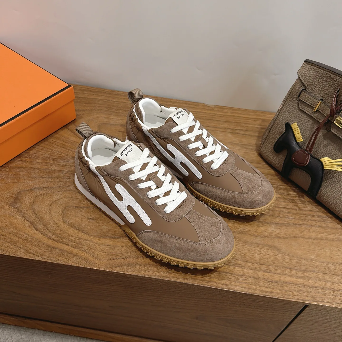 Women's Sneakers HERMES 18230838