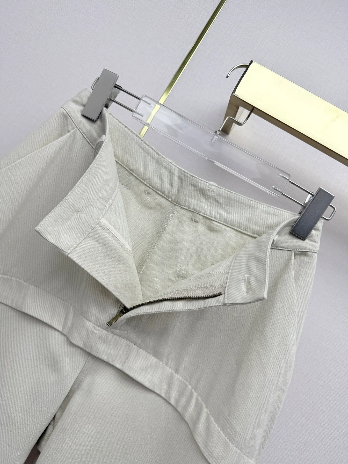 Women's Trousers LOEWE 16944433