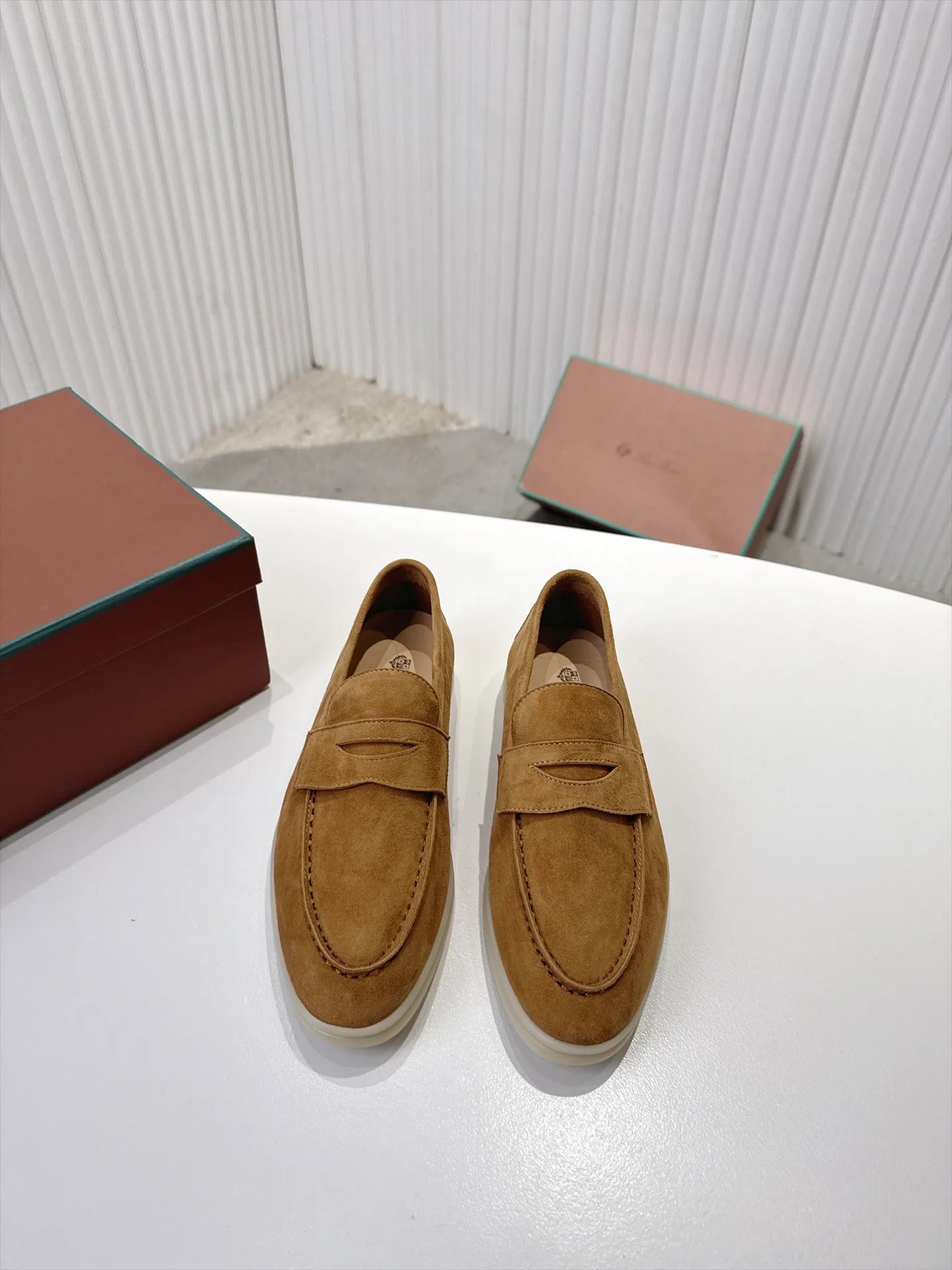 Women's Loafers And Moccasins LORO PIANA 18039683