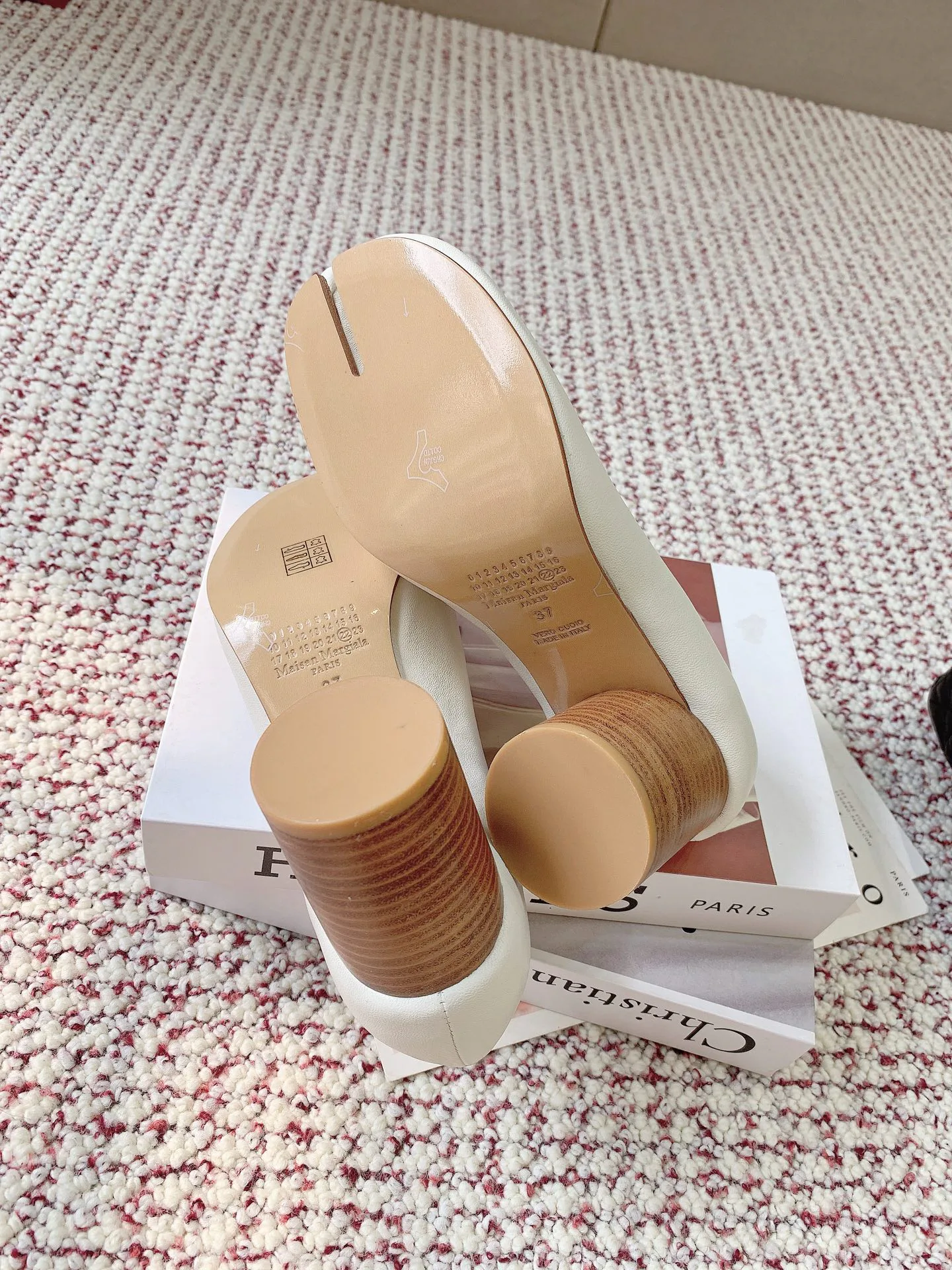 Women's Heels MAISON MARGIELA 18268485
