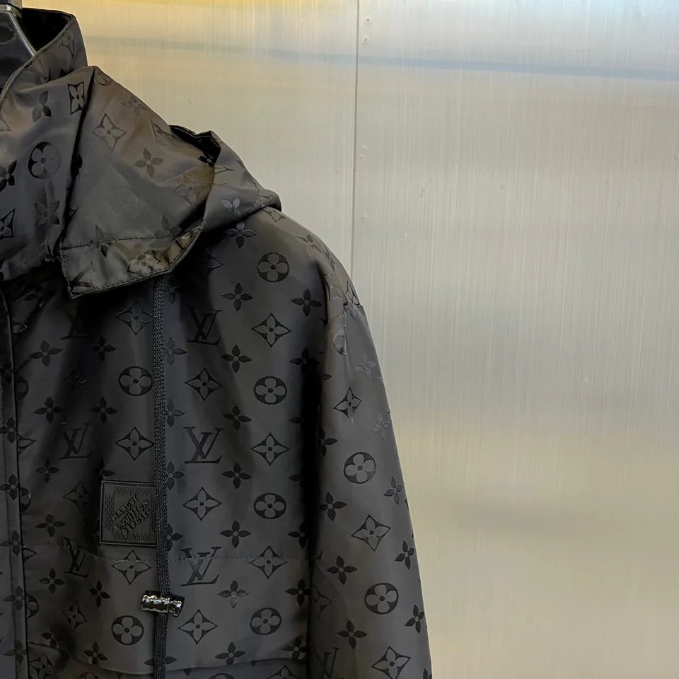 Men's Jackets And Down Jackets LOUIS VUITTON 18416806
