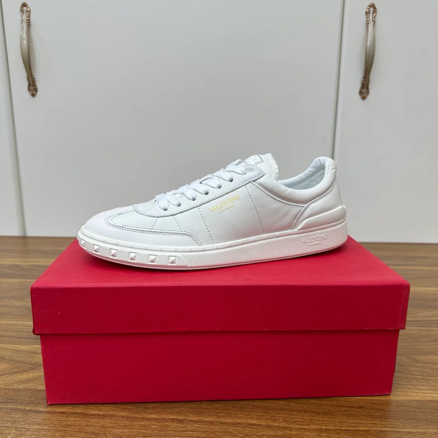 Men's Sneakers VALENTINO 18103495