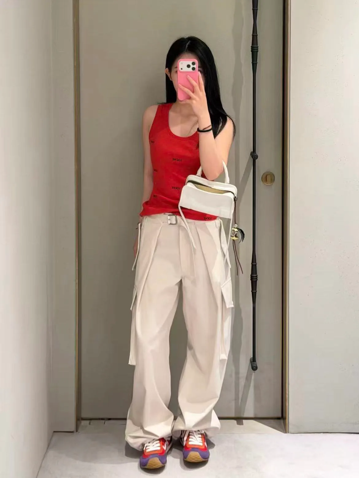 Women's Trousers LOEWE 18027311