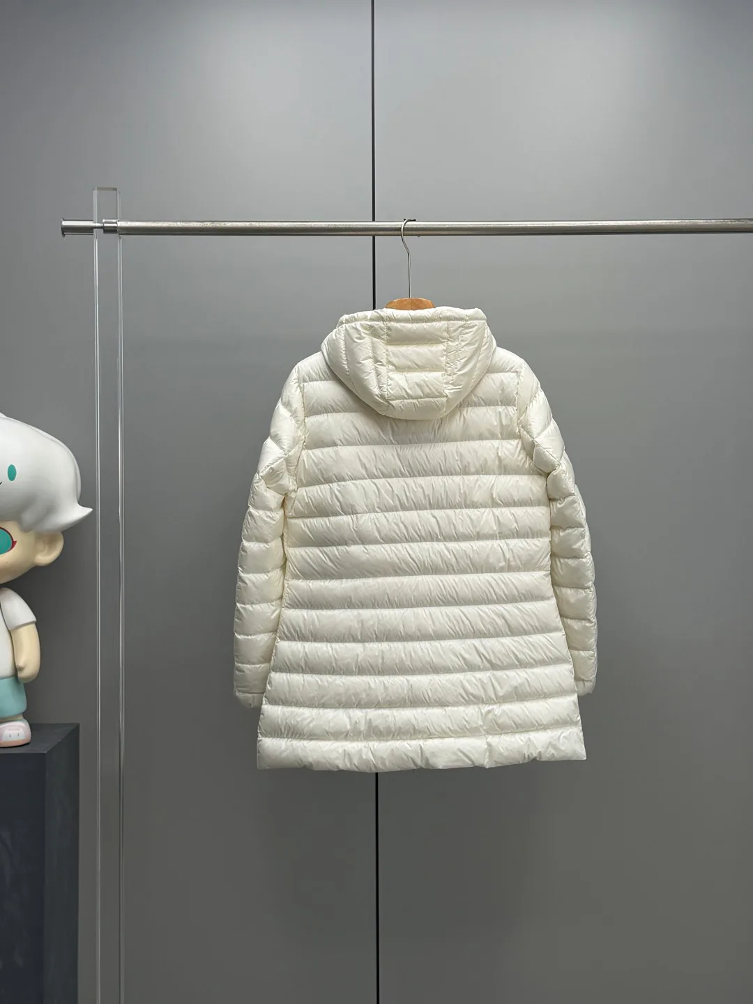 Women's Jackets And Down Jackets MONCLER 17897335
