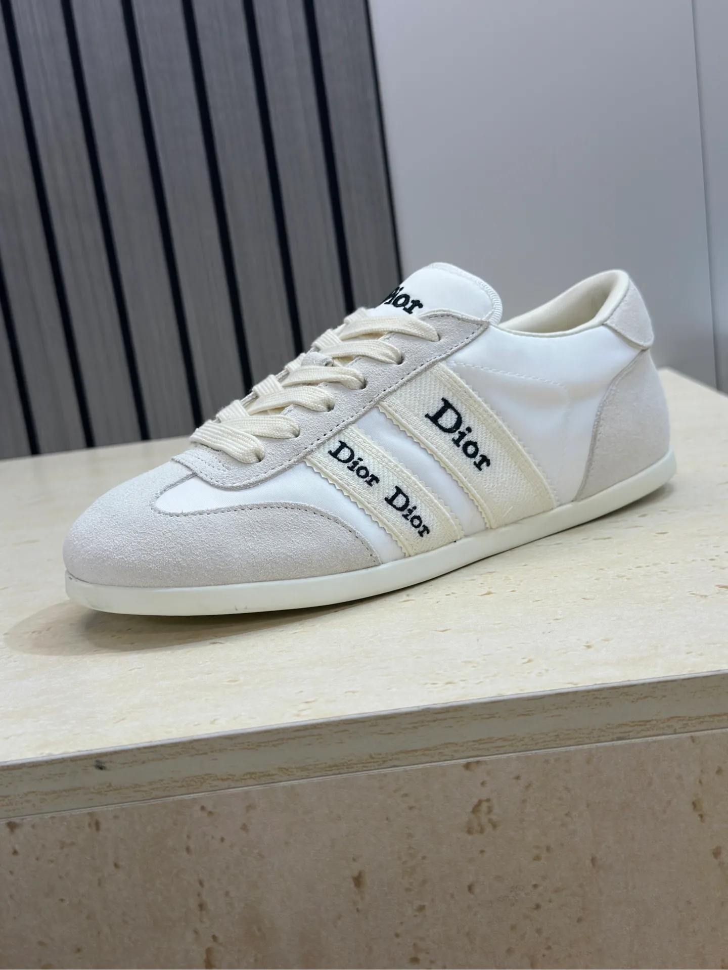 Women's Sneakers CHRISTIAN DIOR 17612352