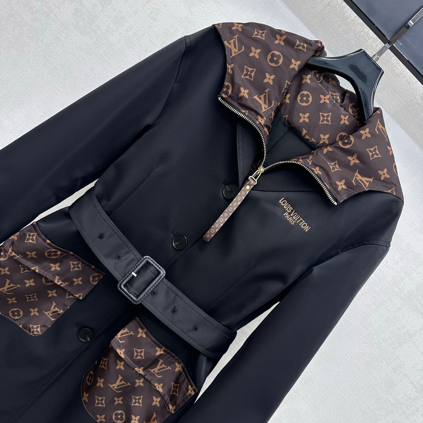 Women's Trench Coats LOUIS VUITTON 18555706