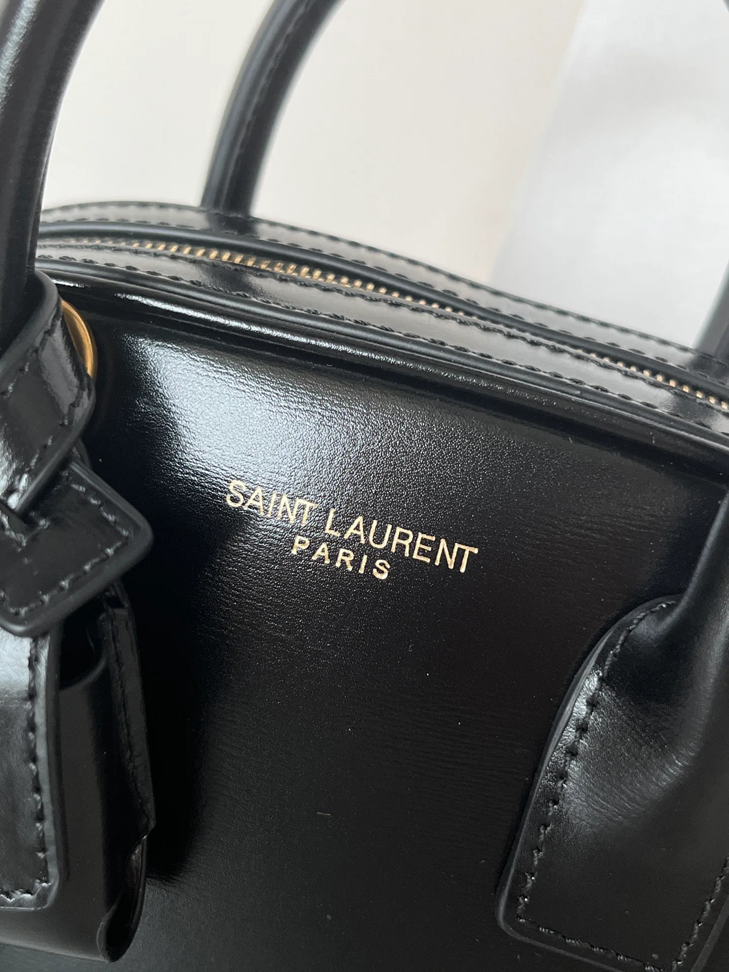 Классические Сумки Женские Saint Laurent 18610964