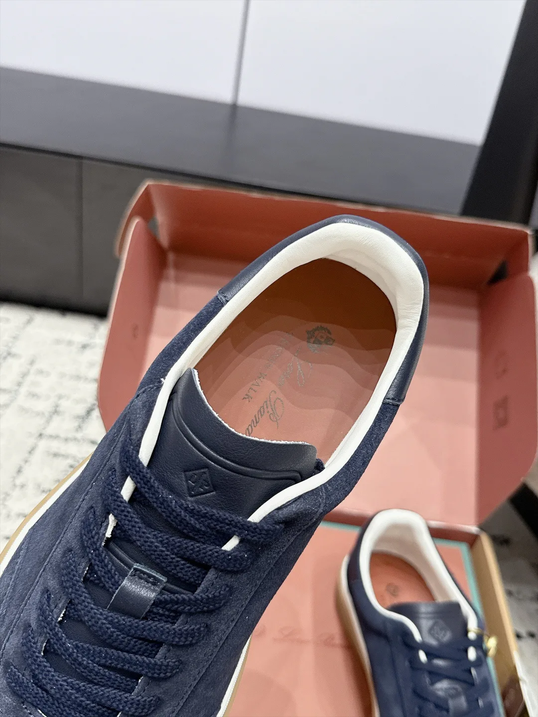 Women's Sneakers LORO PIANA 18133282