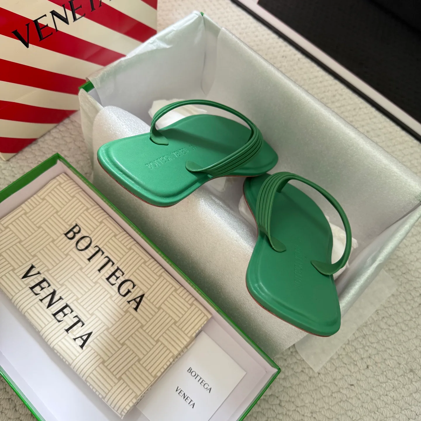 Women's Flip-Flops BOTTEGA VENETA 17386124