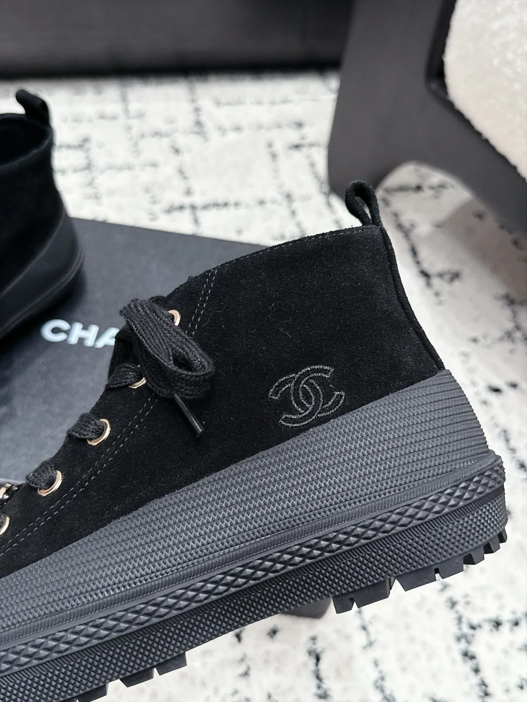 Women's Sneakers CHANEL 18505527