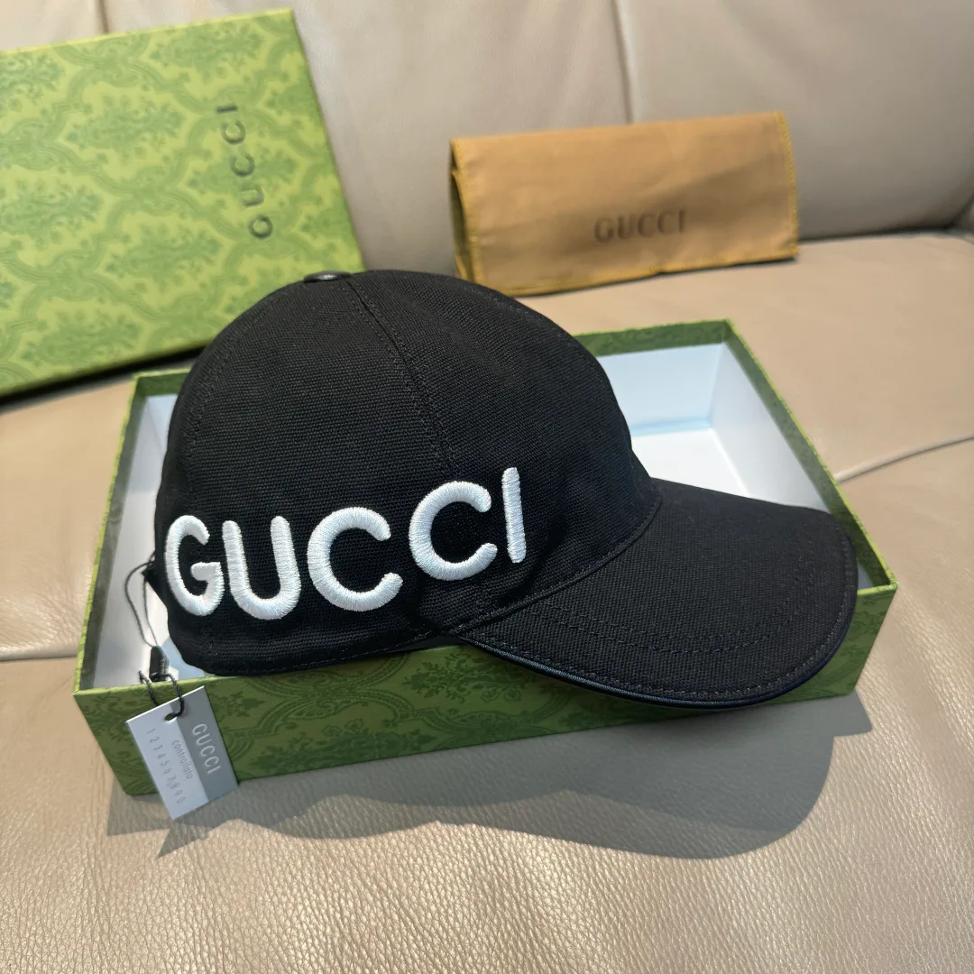 Hats GUCCI 17604842
